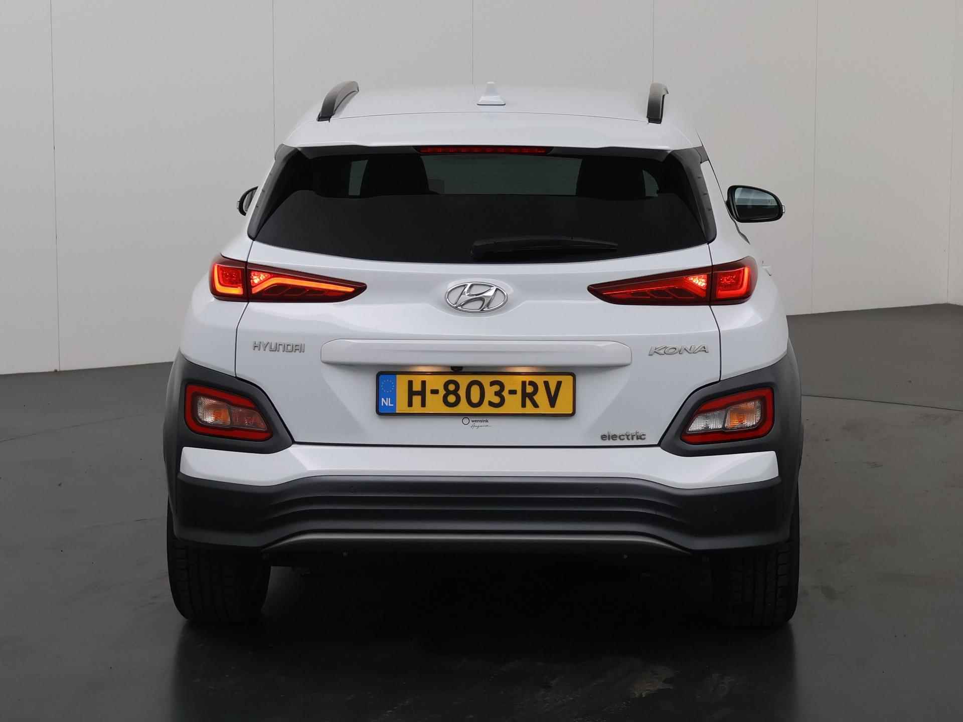 Hyundai Kona EV Fashion 64 kWh | HUD | LED | Navigatie | Camera | DAB | Apple CarPlay/Android Auto | Stoelverwarming | Adaptieve Cruise Control | Krell Audio | - 5/43