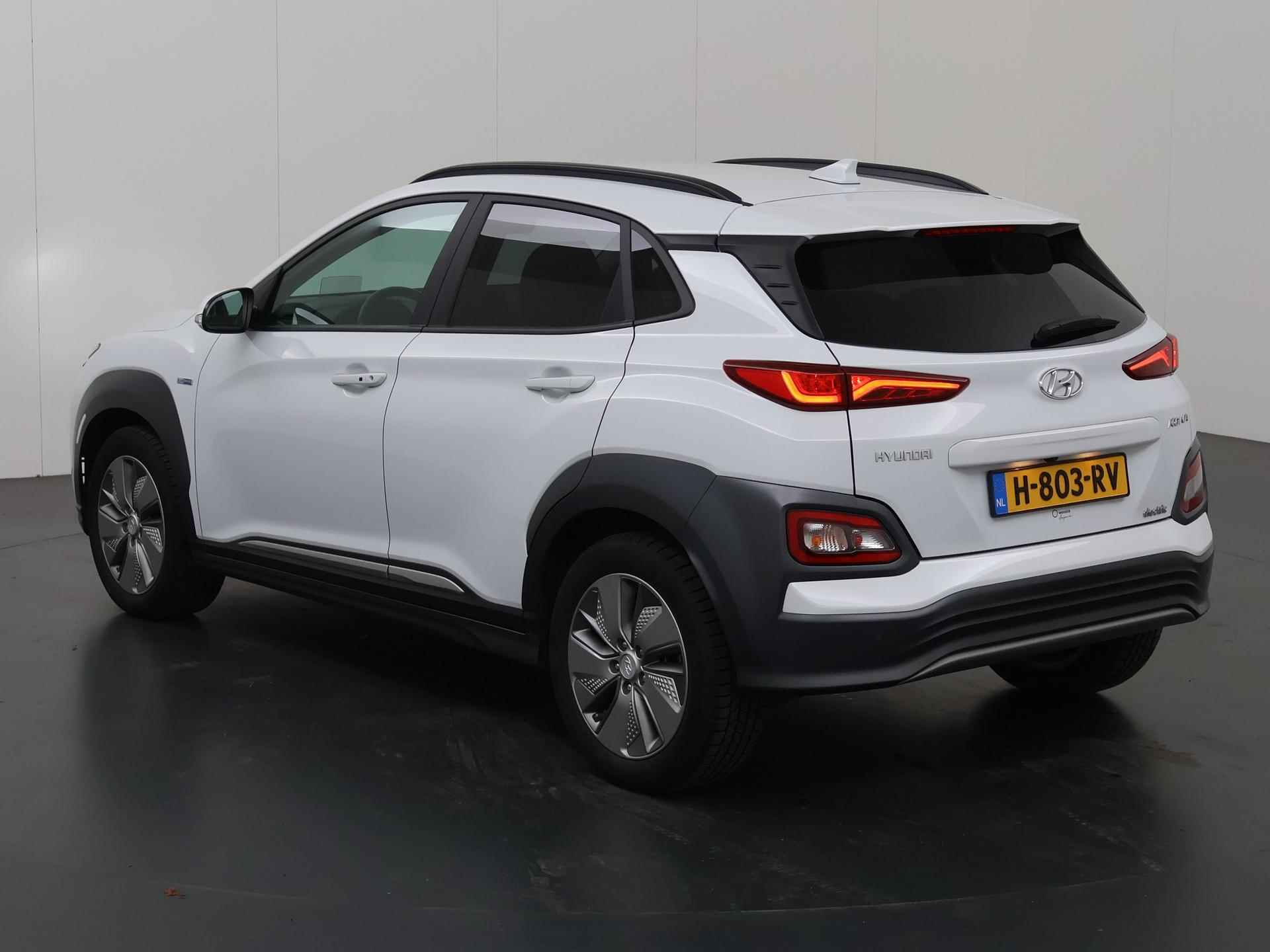 Hyundai Kona EV Fashion 64 kWh | HUD | LED | Navigatie | Camera | DAB | Apple CarPlay/Android Auto | Stoelverwarming | Adaptieve Cruise Control | Krell Audio | - 23/43