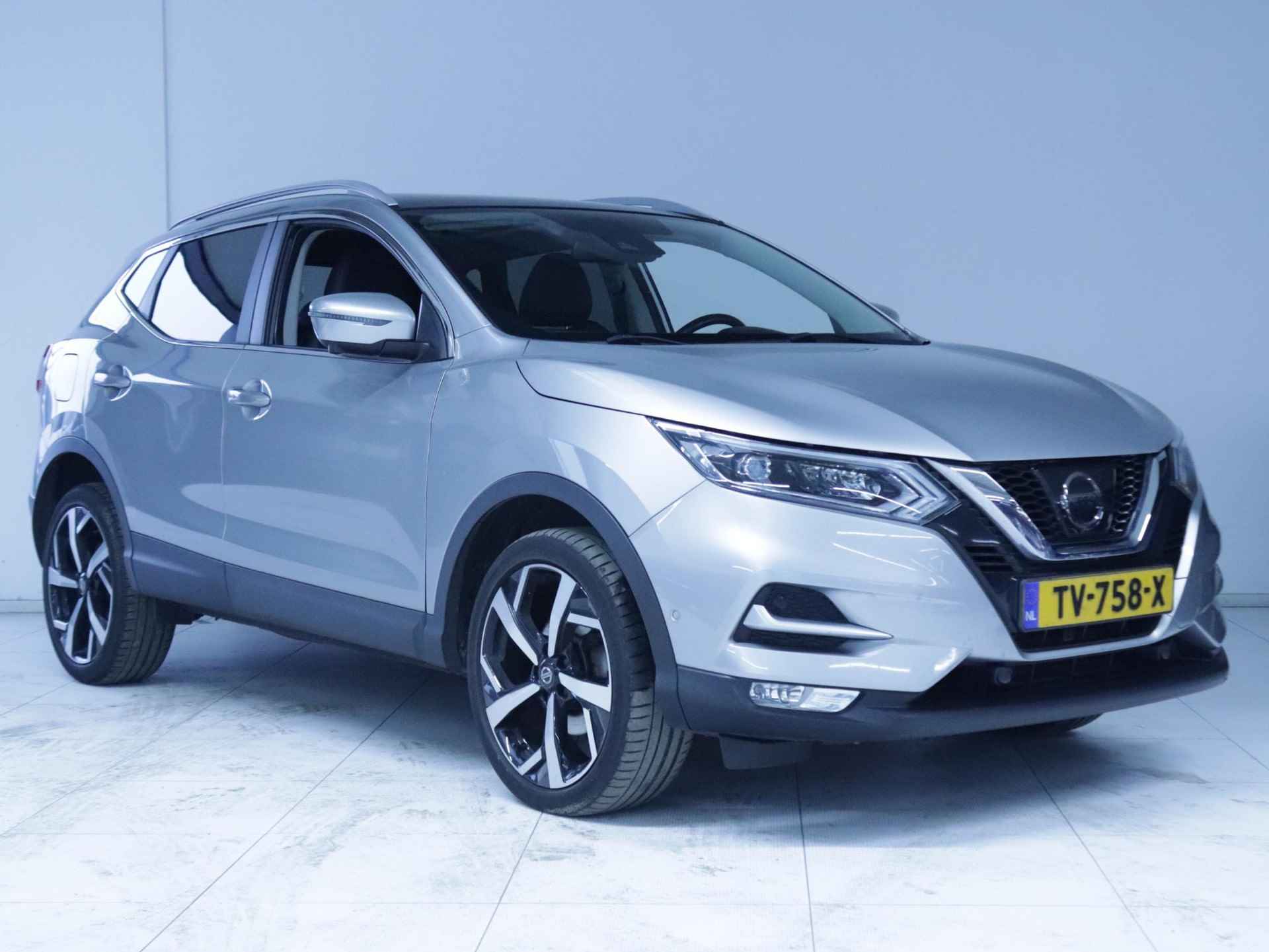 Nissan Qashqai 1.2 Tekna + Clima/Navi/Panoramadak - 8/29