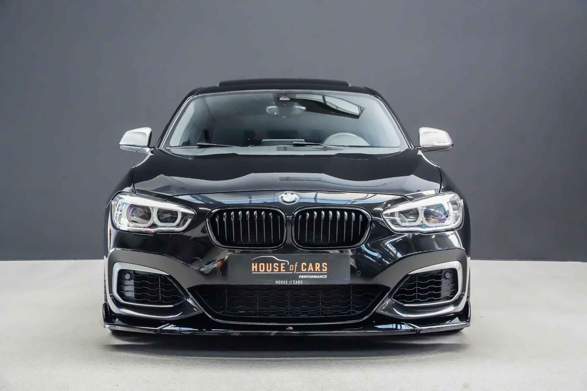 BMW 1-serie M140i 437pk xDrive High Executive |Akrapovic|KW schroefset|stage 2 tuning|schuif/kanteldak|memory|Harman Kardon|camera|rijstrook| - 21/43