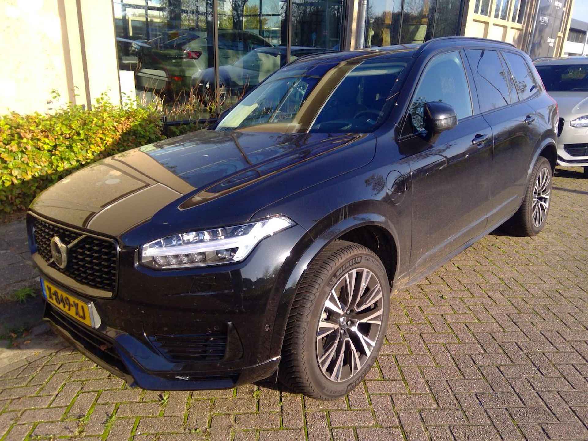 Volvo XC90 T8 Recharge Ultimate Dark 7P | Luchtvering | PDC + Camera | Trekhaak | Volvo Guard Alarm | BLIS | Panoramadak | Extra getint gla - 2/6