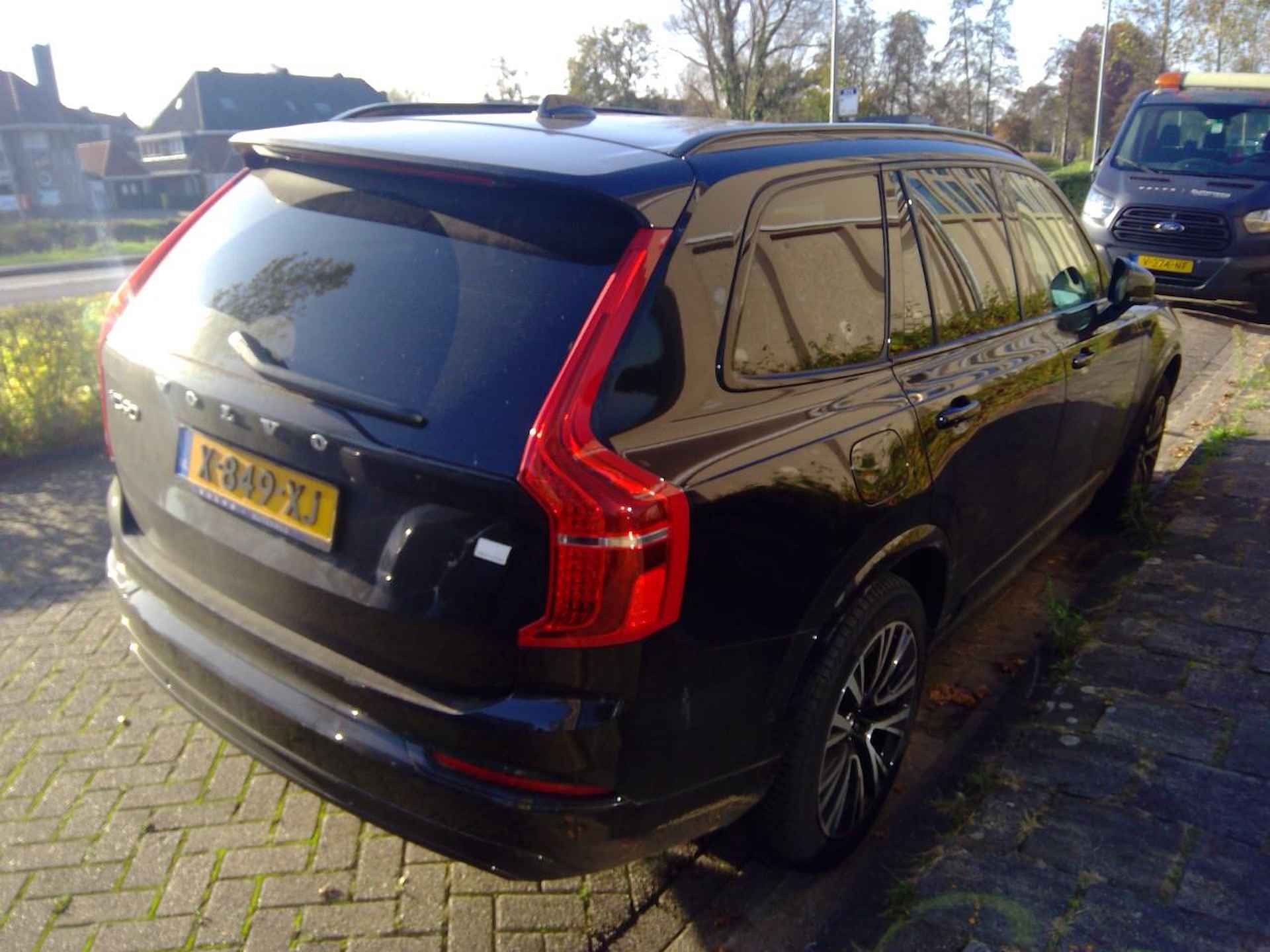 Volvo XC90 T8 Recharge Ultimate Dark 7P | Luchtvering | PDC + Camera | Trekhaak | Volvo Guard Alarm | BLIS | Panoramadak | Extra getint gla - 4/6