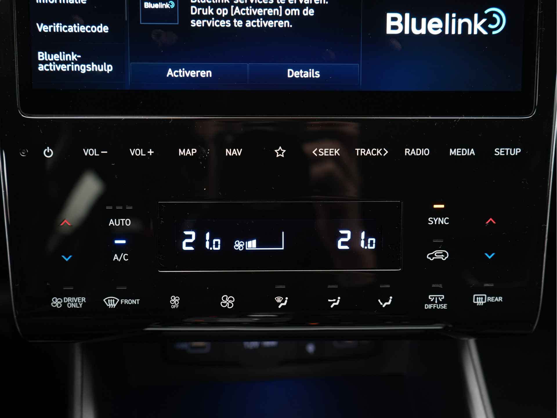 Hyundai Tucson 1.6 T-GDI PHEV 265 pk Automaat Premium 4WD | € 5.300 Voordeel !! - 16/41