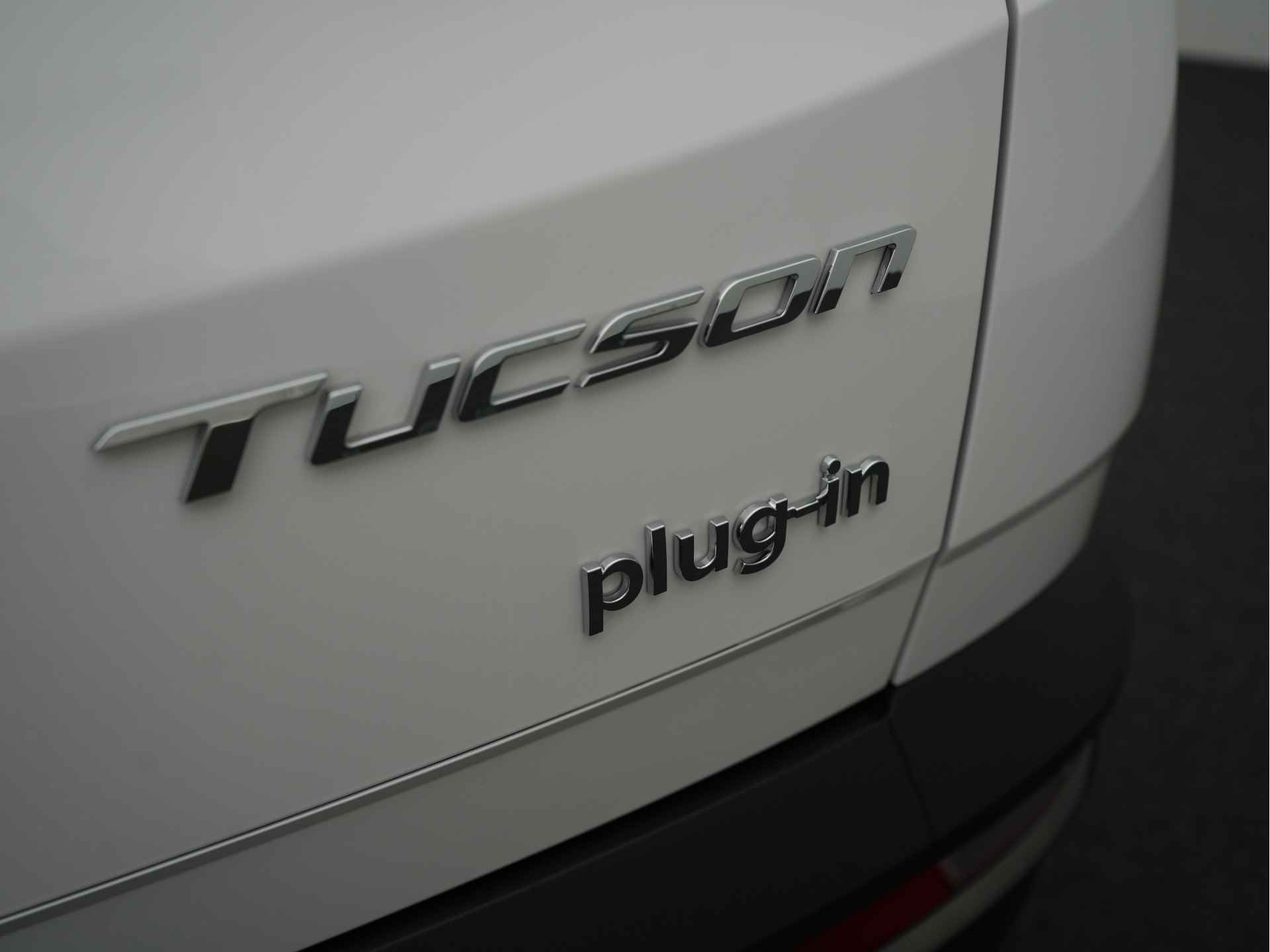 Hyundai Tucson 1.6 T-GDI PHEV 265 pk Automaat Premium 4WD | € 5.300 Voordeel !! - 35/41