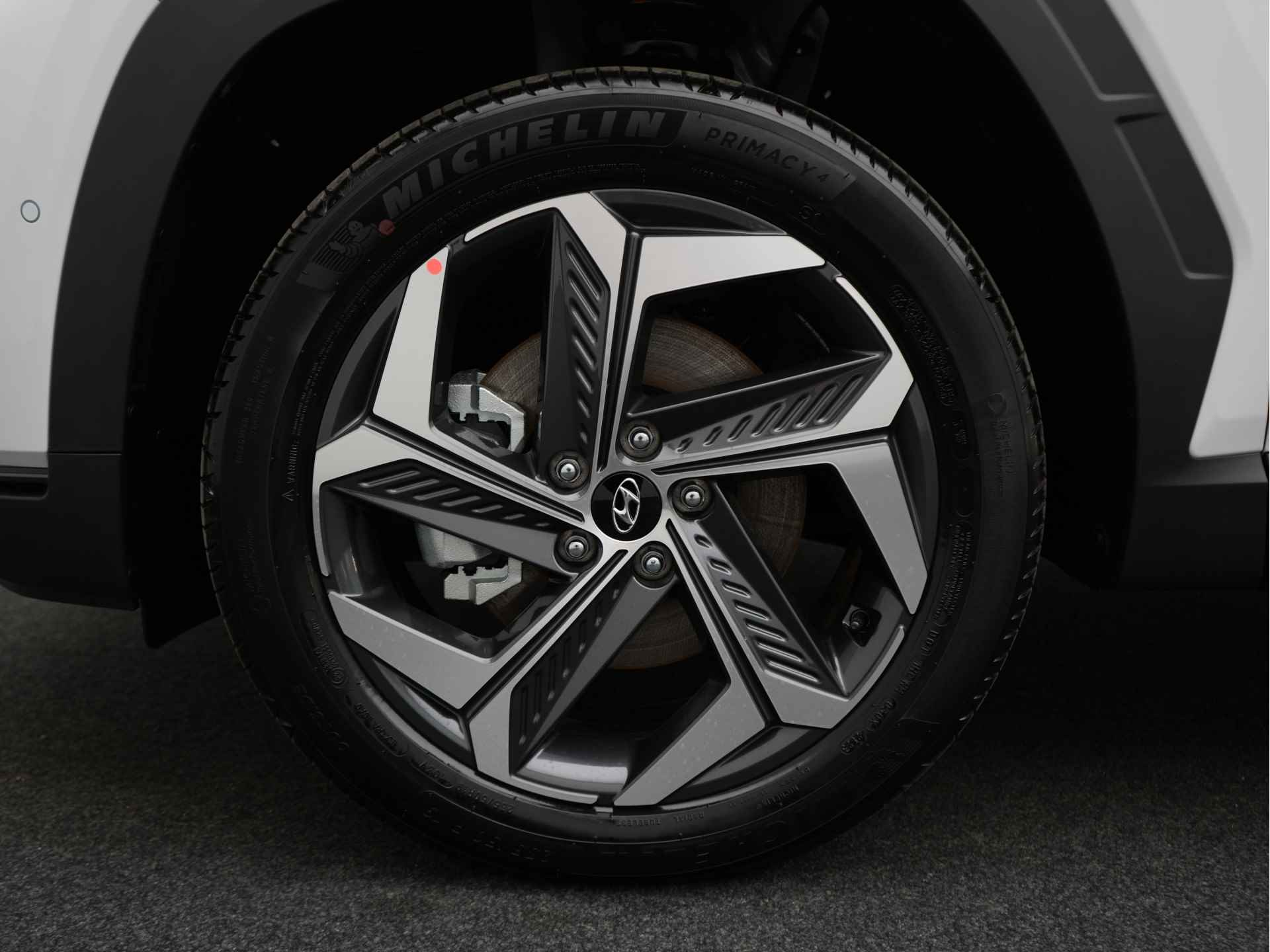 Hyundai Tucson 1.6 T-GDI PHEV 265 pk Automaat Premium 4WD | € 5.300 Voordeel !! - 40/41