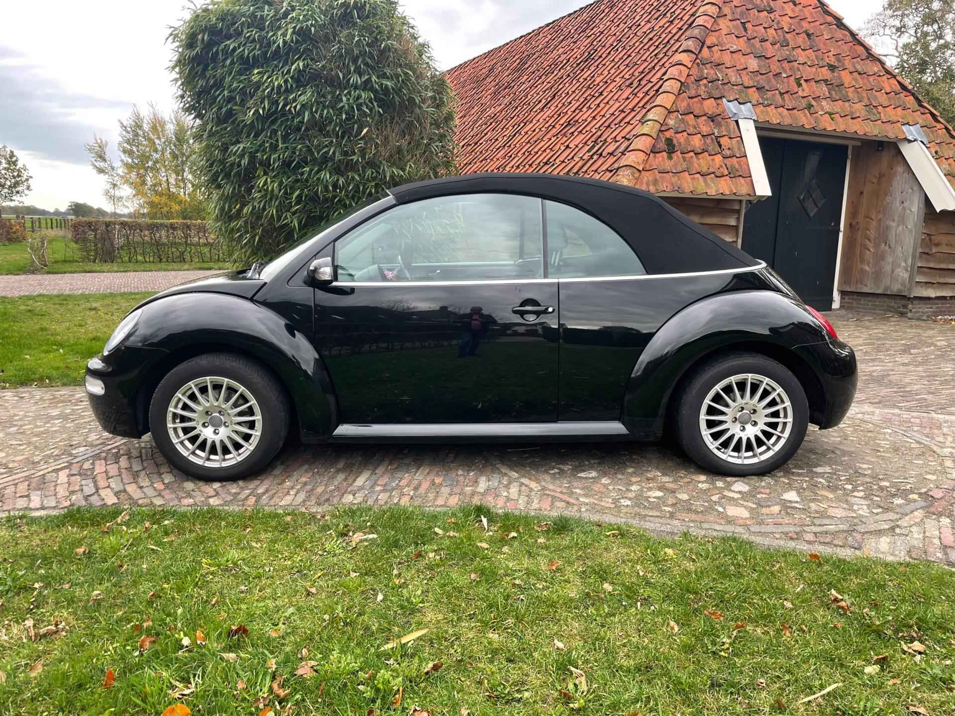 Volkswagen New Beetle Cabriolet 1.6-AIRCO-NIEUWE KAP-PDC-LEER-STOELVERW- - 3/15