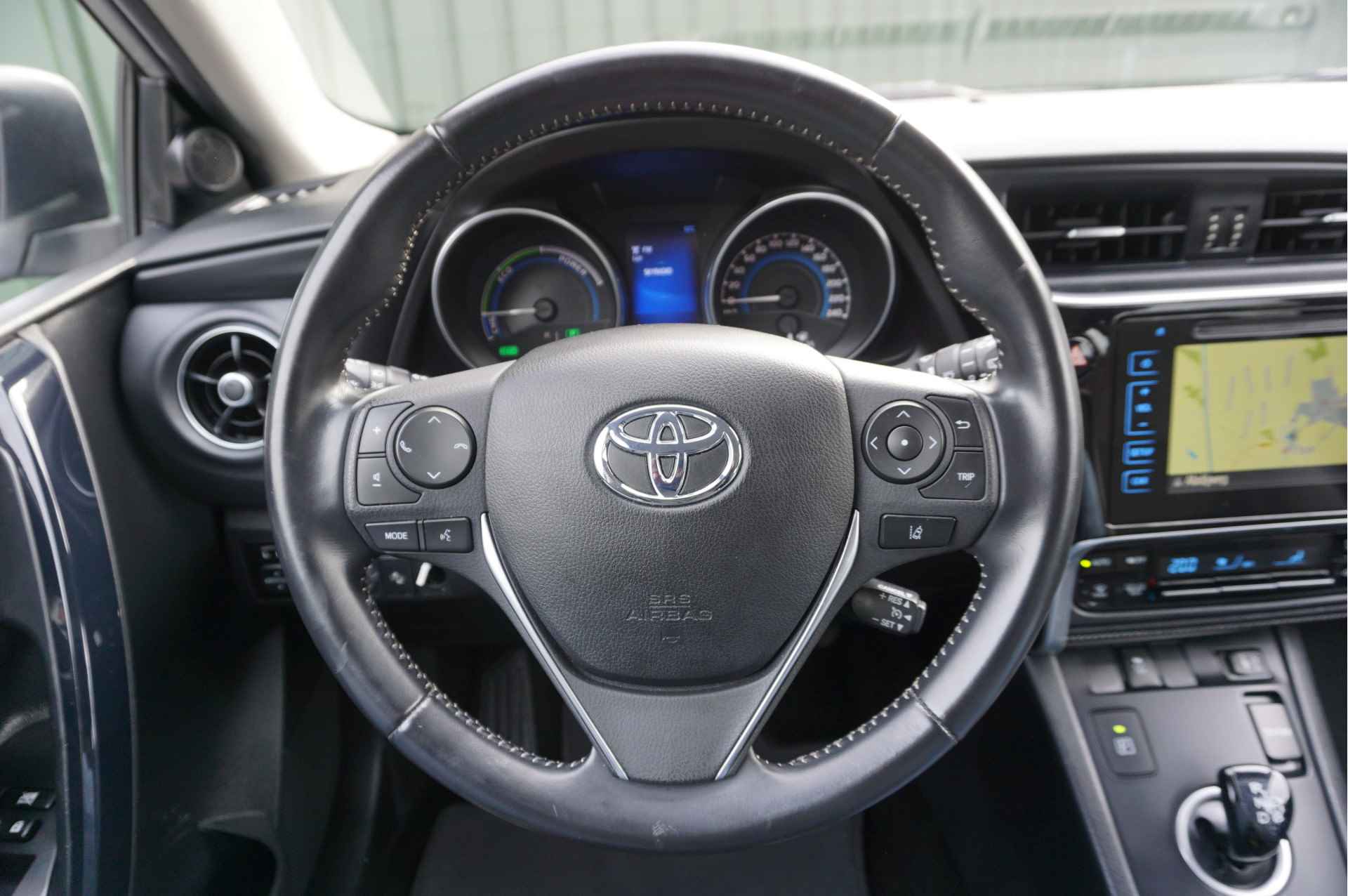 Toyota Auris Touring Sports 1.8 Hybrid Aspiration + Navi/ Camera/ Cruise/ Airco/ Garantie! - 30/48
