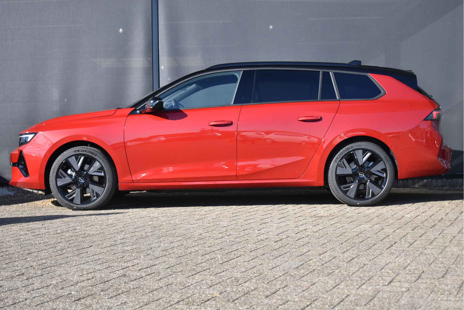 Opel Astra Electric 54 kWh GS DEMO-DEAL! | Navigatie Pro | HeadUp-Display | Stuur/Stoelverwarming | Adaptive Cruise | Drive Assist 2.0 | 36 - 4/46