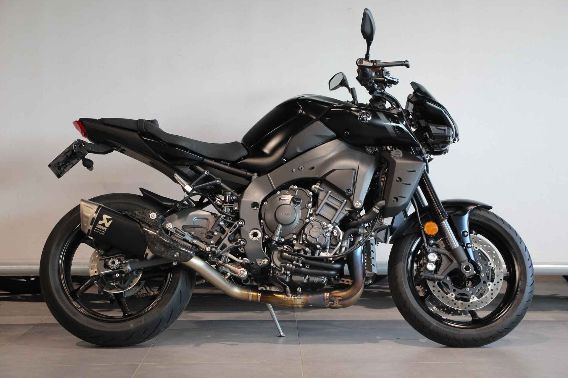 Yamaha MT-10 ABS - 1/10