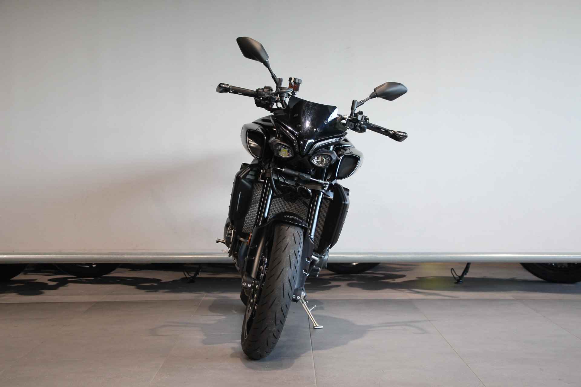 Yamaha MT-10 ABS - 3/10