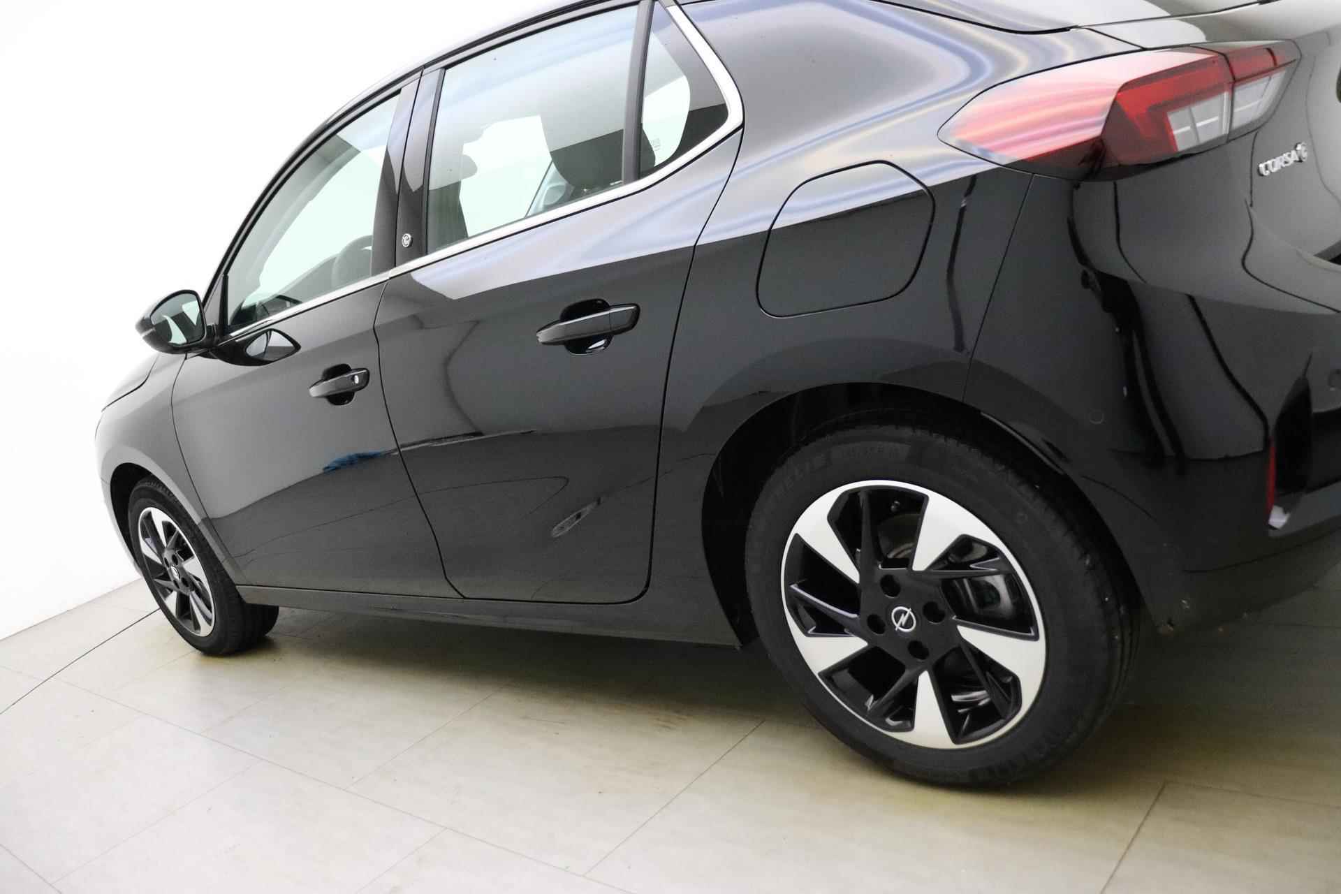 Opel Corsa-e Level 3 50 kWh | Subsidie mogelijk | Navigatie | Climate control | Camera | Parkeersensoren | Keyless start | Bluetooth | Lichtmetalen velgen - 18/32