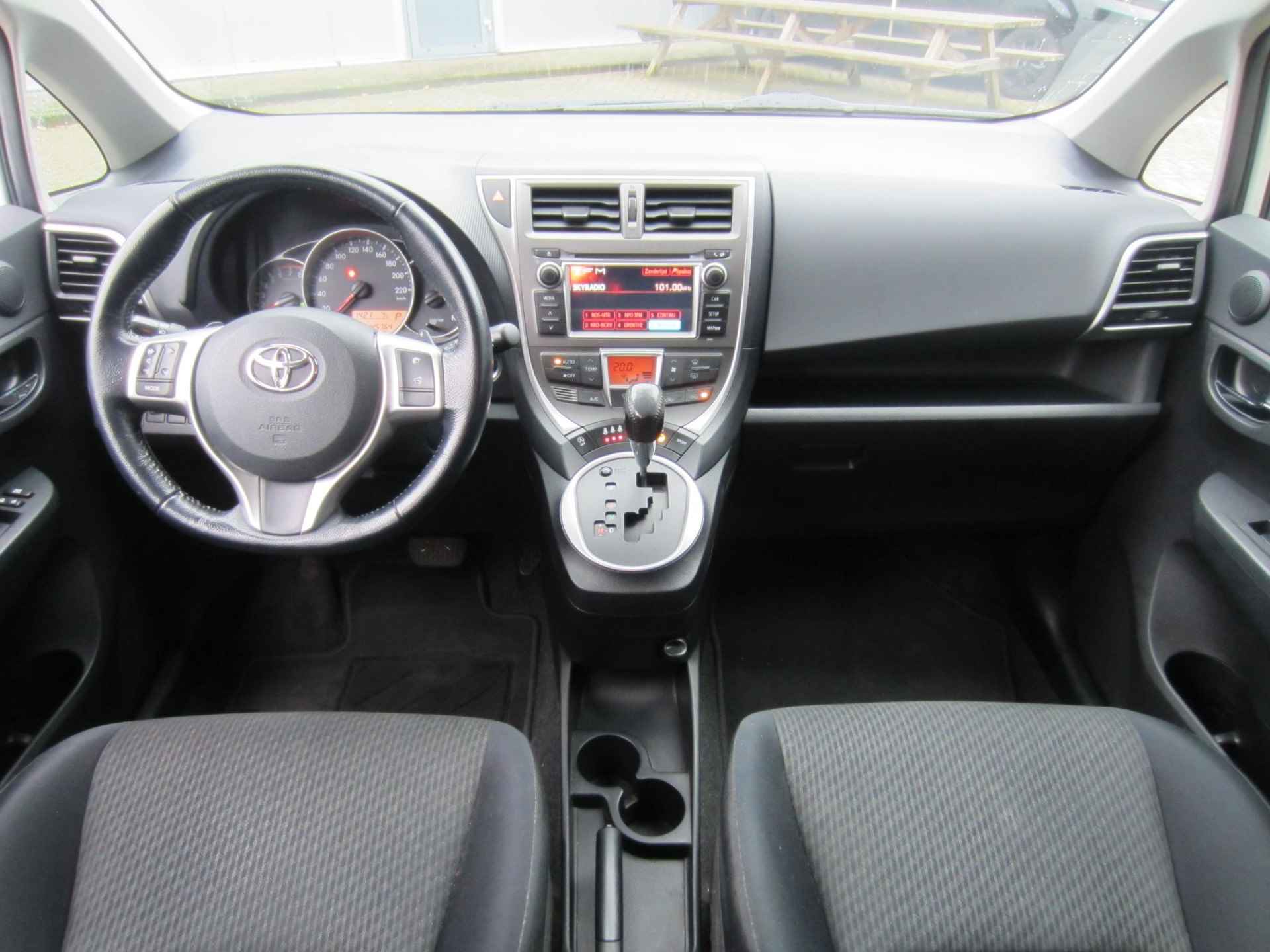 Toyota Verso-S 1.3 VVT-i Dynamic Aut Trekhaak Camera ECC - 2/22