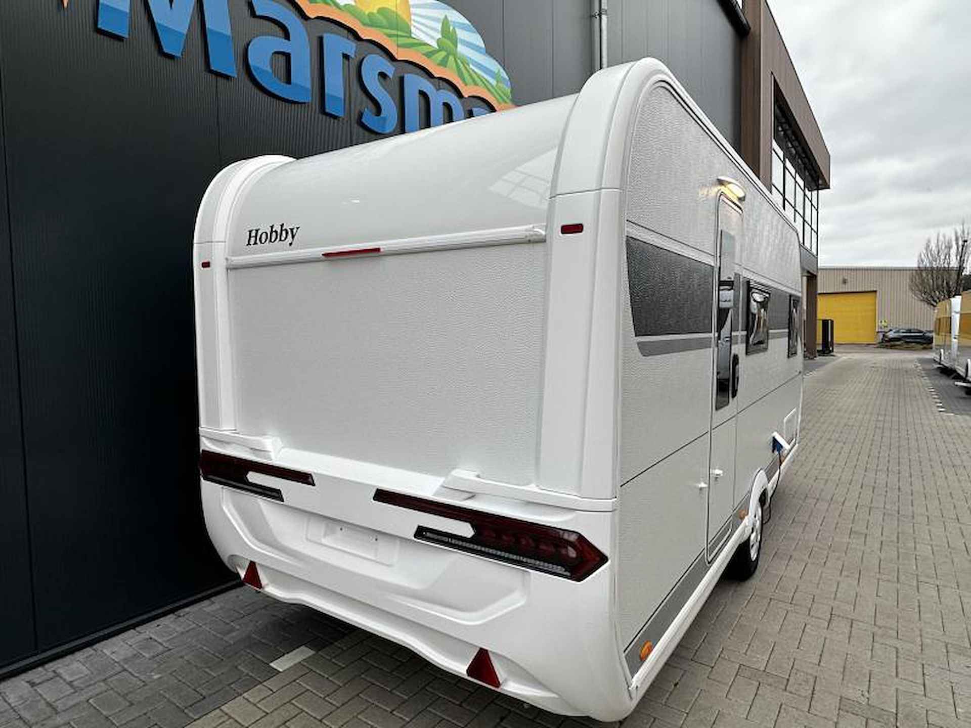 Hobby On Tour 470 KMF Stapelbed indeling - 6/23