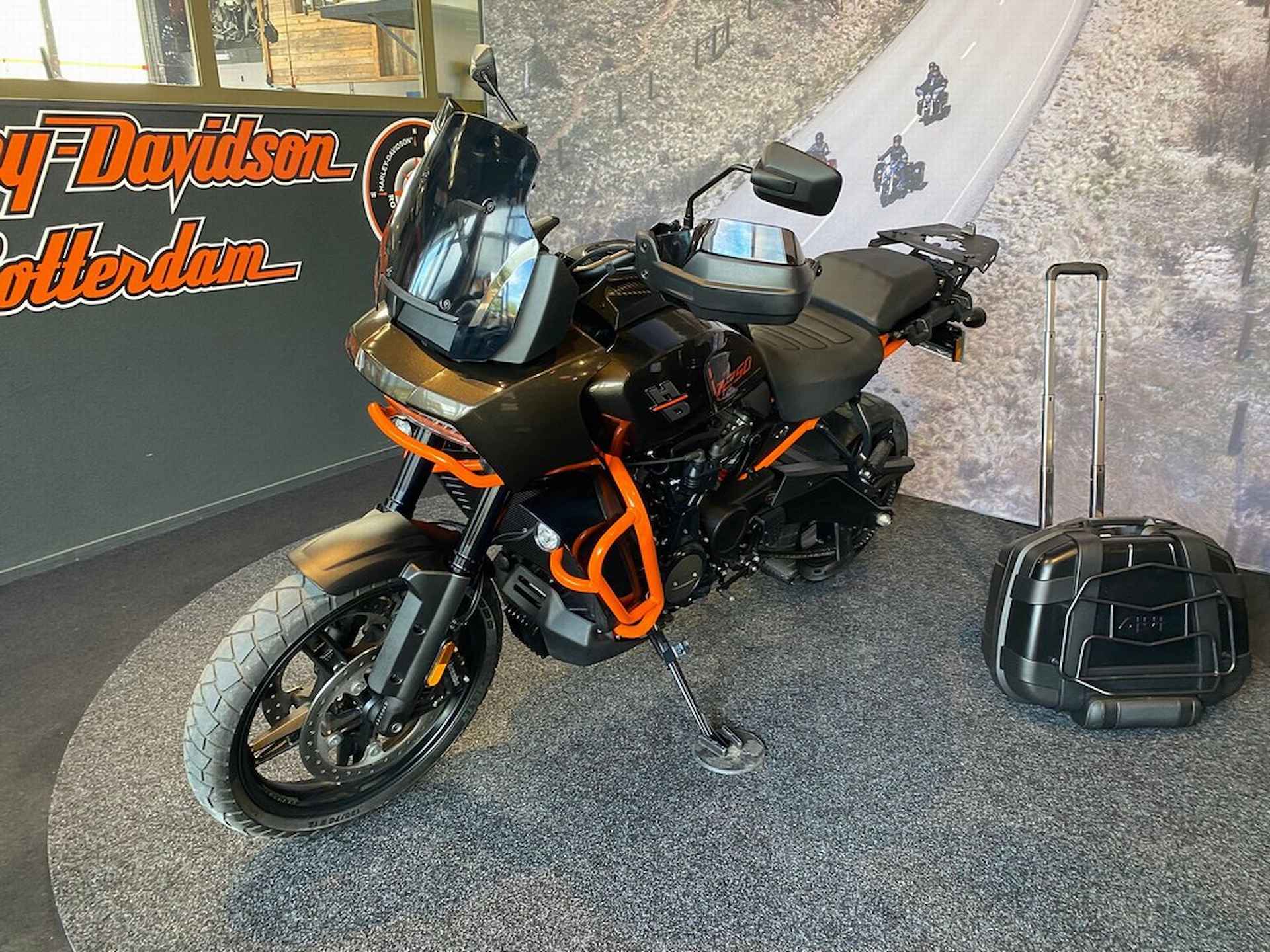 Harley-Davidson PAN AMERICA - 8/17