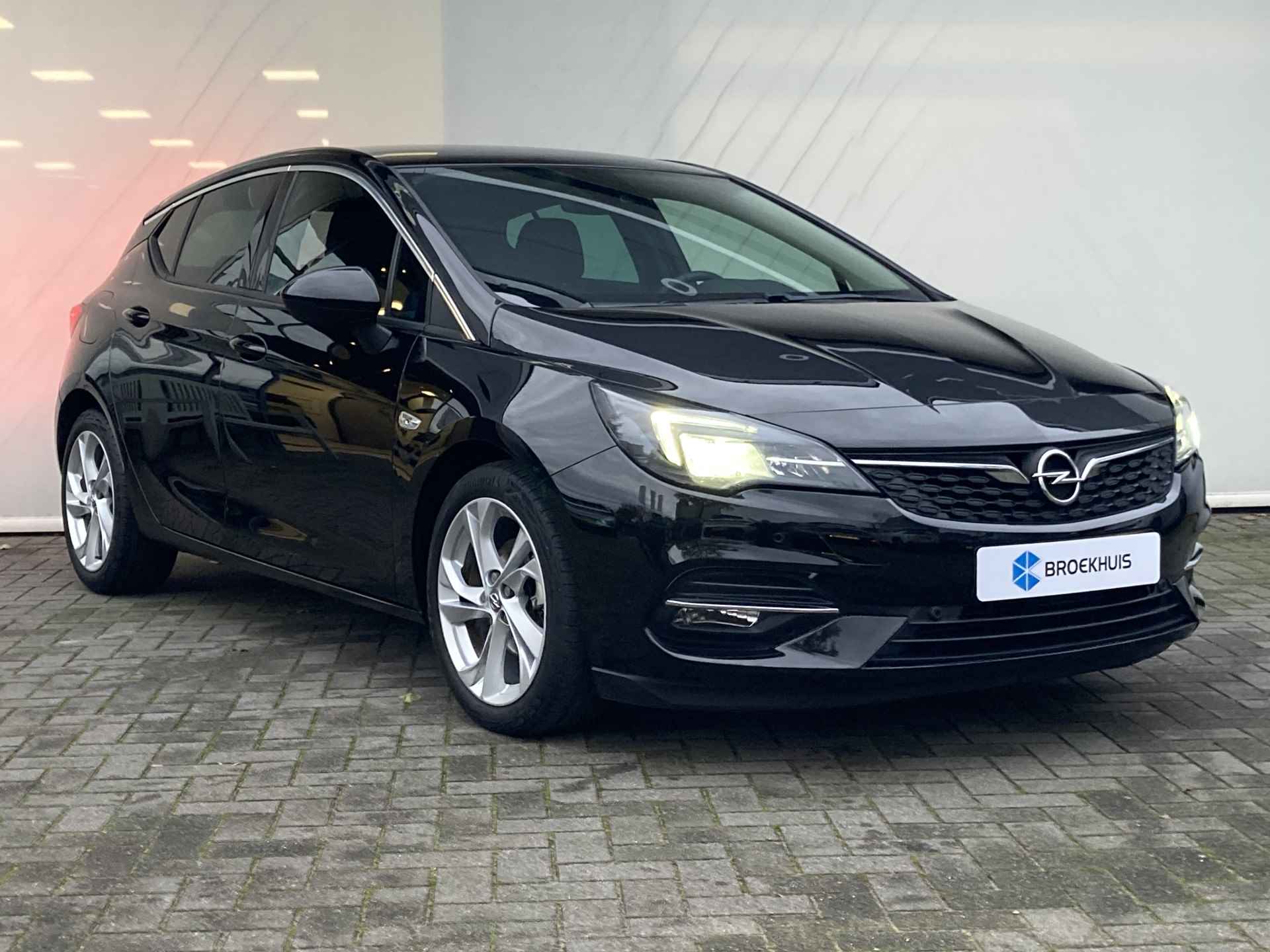 Opel Astra 1.2 Launch Elegance | Plaatje !! | Airco | Camera | Cruise Control | Navigatie | PDC V+A | Stoel & Stuur verwarming | Agr-stoele - 4/40