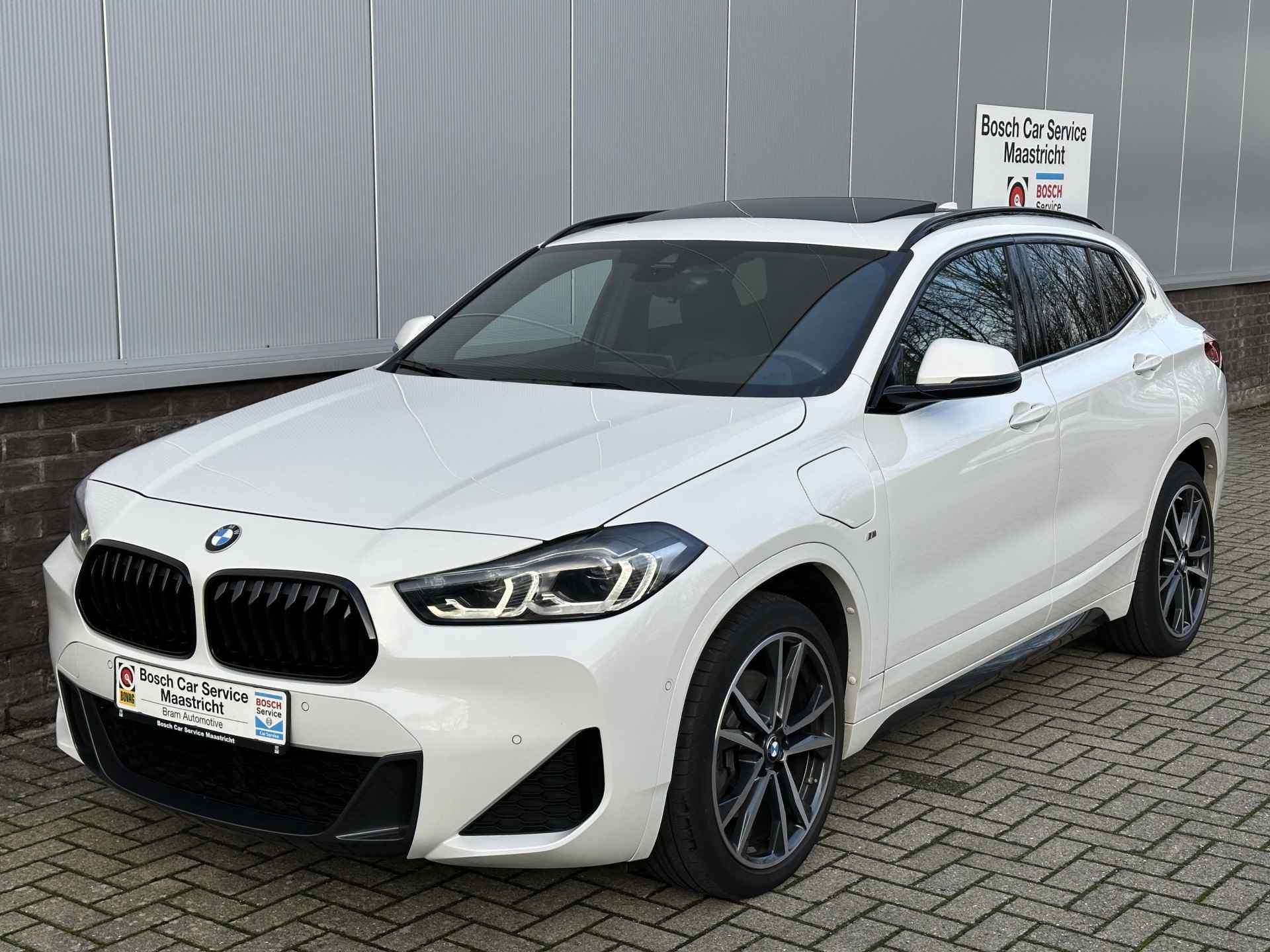 BMW X2 xDrive25e M-Sport | HUD | Pano | Harman & K | Adaptiv CC | 19'' | High Executive Adaptive CC |  Noodremsyst assist - Snelh-/afstandsreg- Camera  Interesse, Proefrit? Bel of app met: 06-24 28 28 42 - 8/44