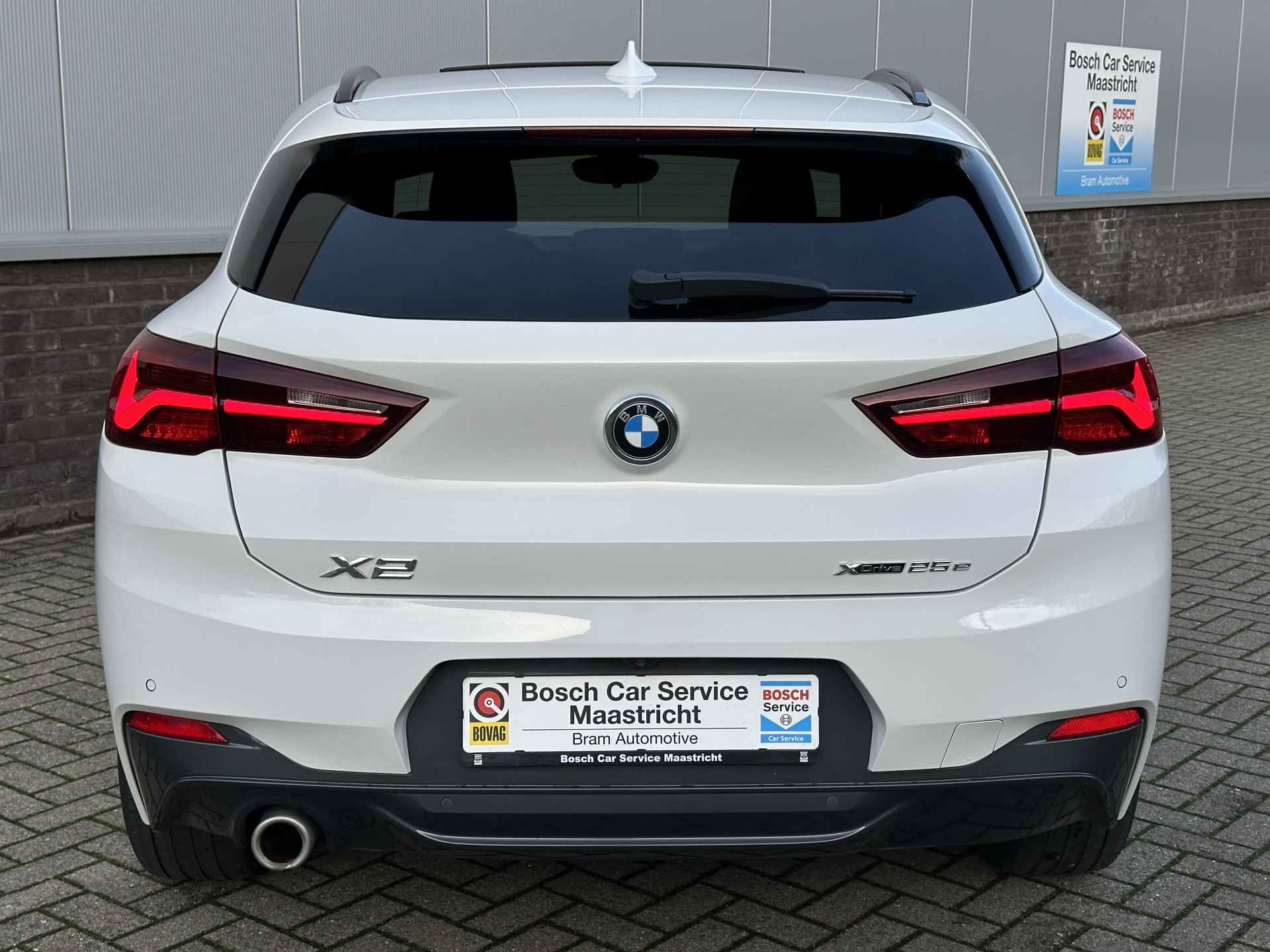 BMW X2 xDrive25e M-Sport | HUD | Pano | Harman & K | Adaptiv CC | 19'' | High Executive Adaptive CC |  Noodremsyst assist - Snelh-/afstandsreg- Camera  Interesse, Proefrit? Bel of app met: 06-24 28 28 42 - 10/44