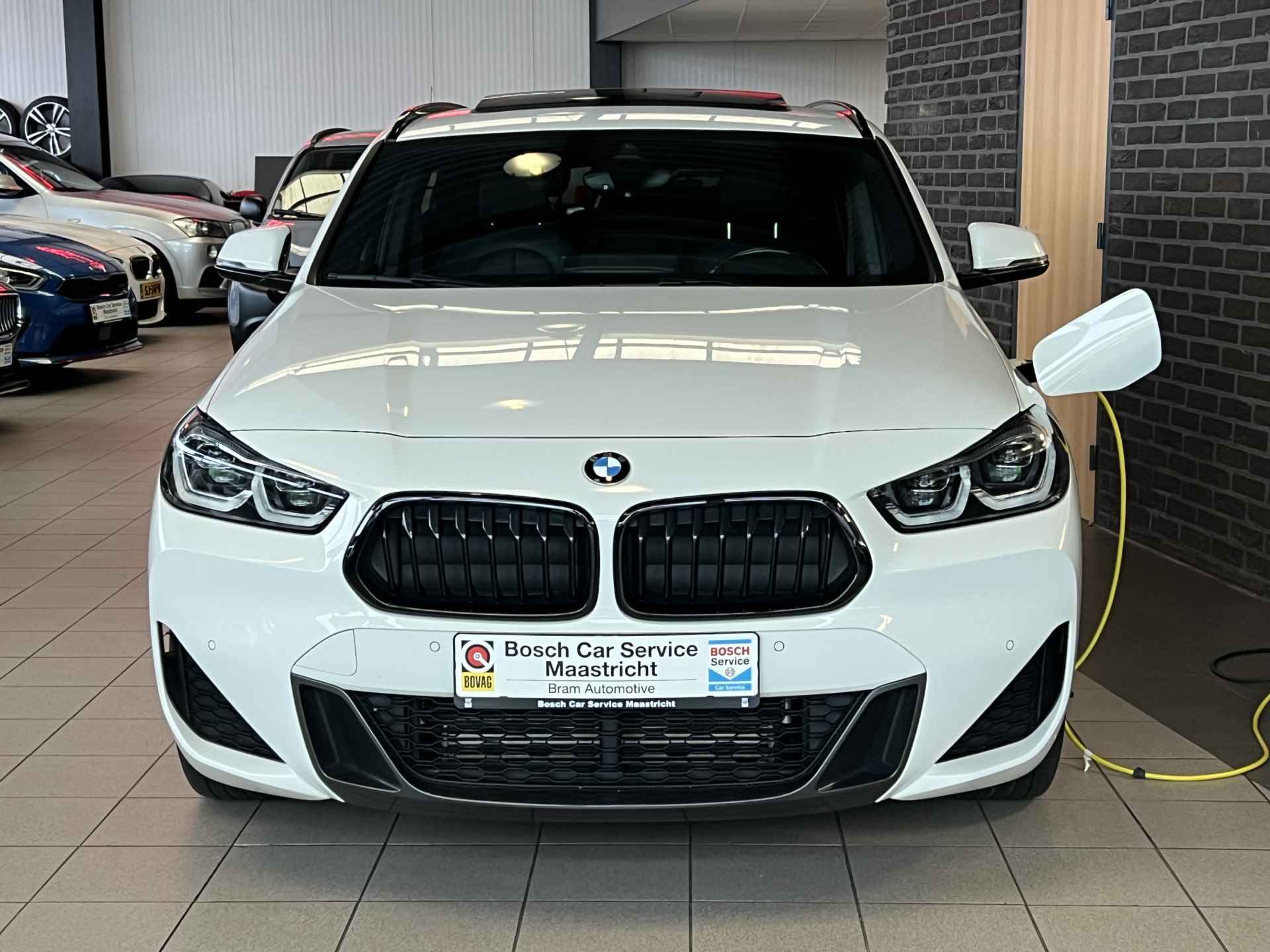 BMW X2 xDrive25e M-Sport | HUD | Pano | Harman & K | Adaptiv CC | 19'' | High Executive Adaptive CC |  Noodremsyst assist - Snelh-/afstandsreg- Camera  Interesse, Proefrit? Bel of app met: 06-24 28 28 42 - 14/44