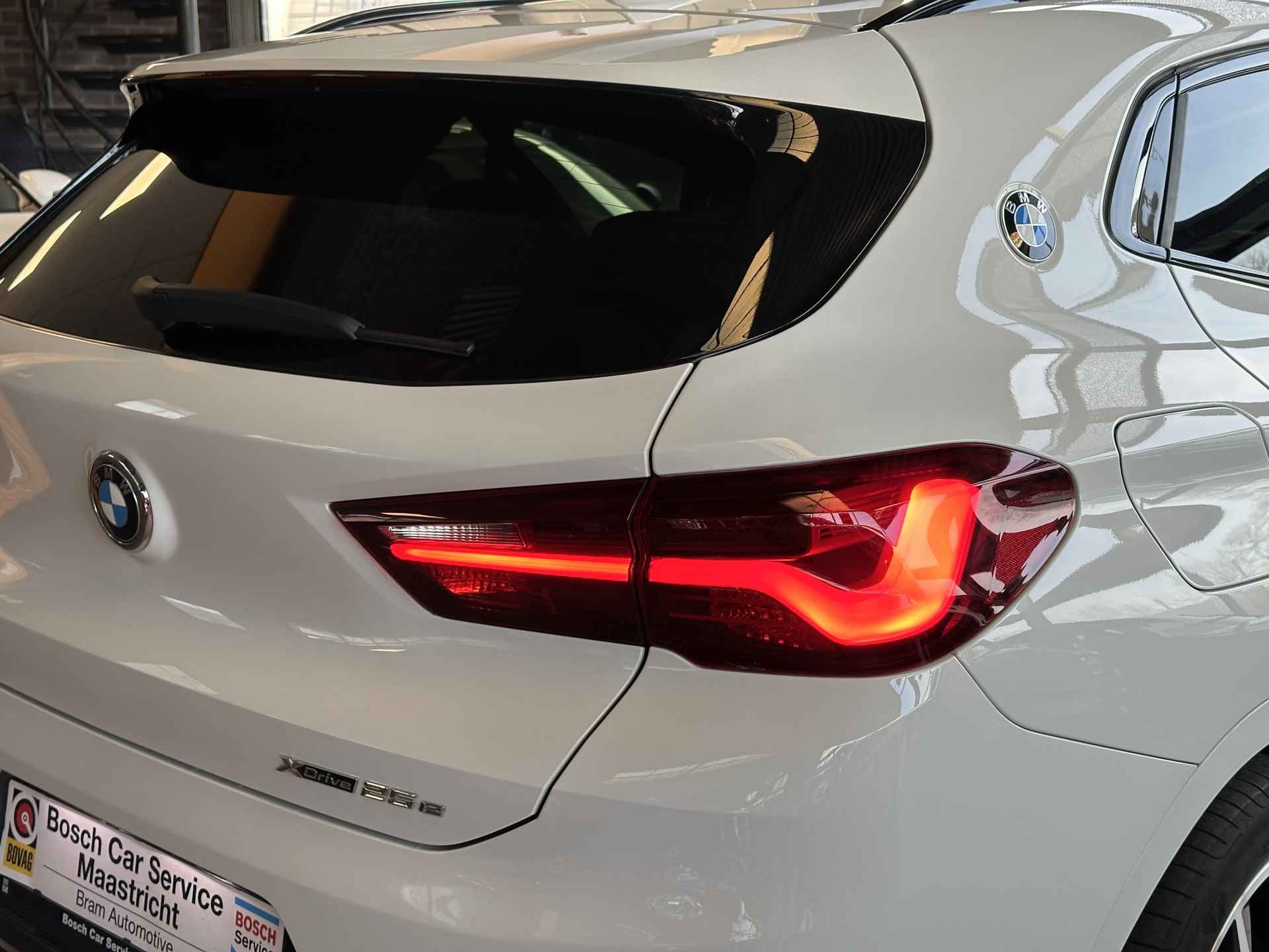 BMW X2 xDrive25e M-Sport | HUD | Pano | Harman & K | Adaptiv CC | 19'' | High Executive Adaptive CC |  Noodremsyst assist - Snelh-/afstandsreg- Camera  Interesse, Proefrit? Bel of app met: 06-24 28 28 42 - 36/44