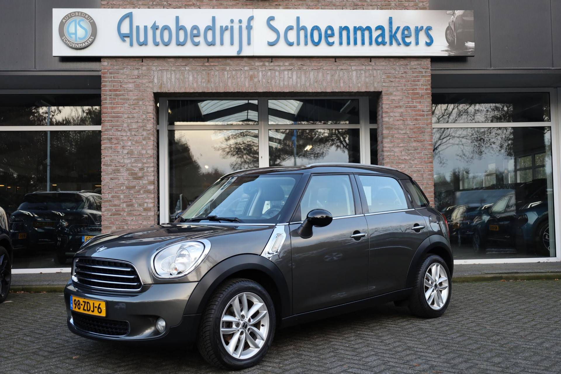 Mini Mini Countryman 1.6 Cooper Edition LEER STOELVERWARMING NAVI SFEERVERLICHTING CRUISE 17"LMV PDC CLIMA NAP