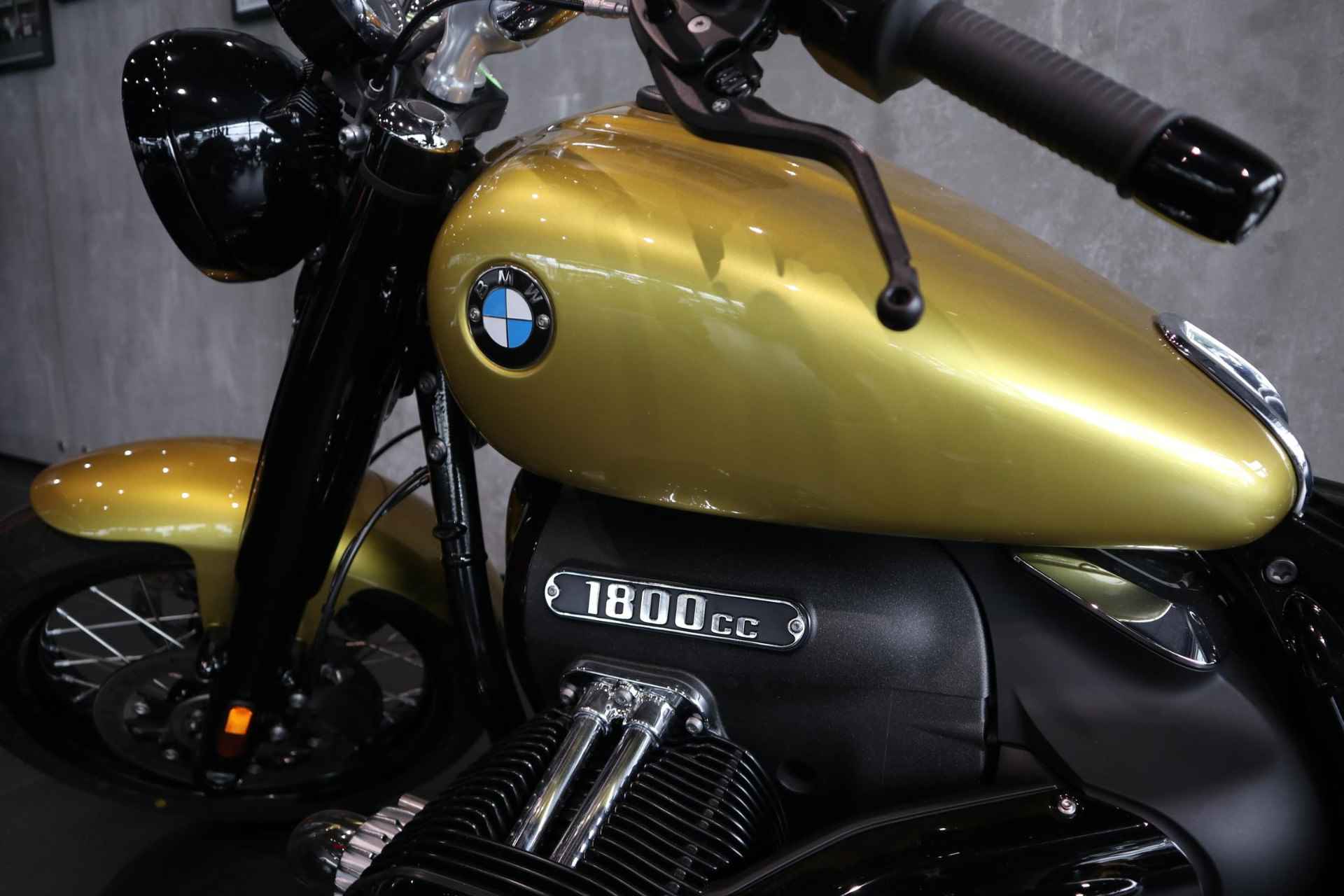 BMW  R 18 Special Vans & Hines uitlaten - 5/13