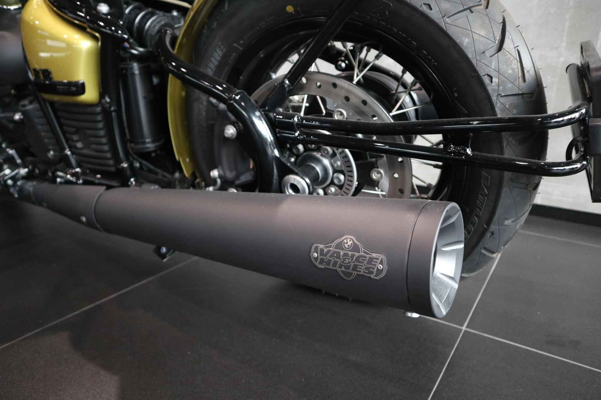 BMW  R 18 Special Vans & Hines uitlaten - 8/13