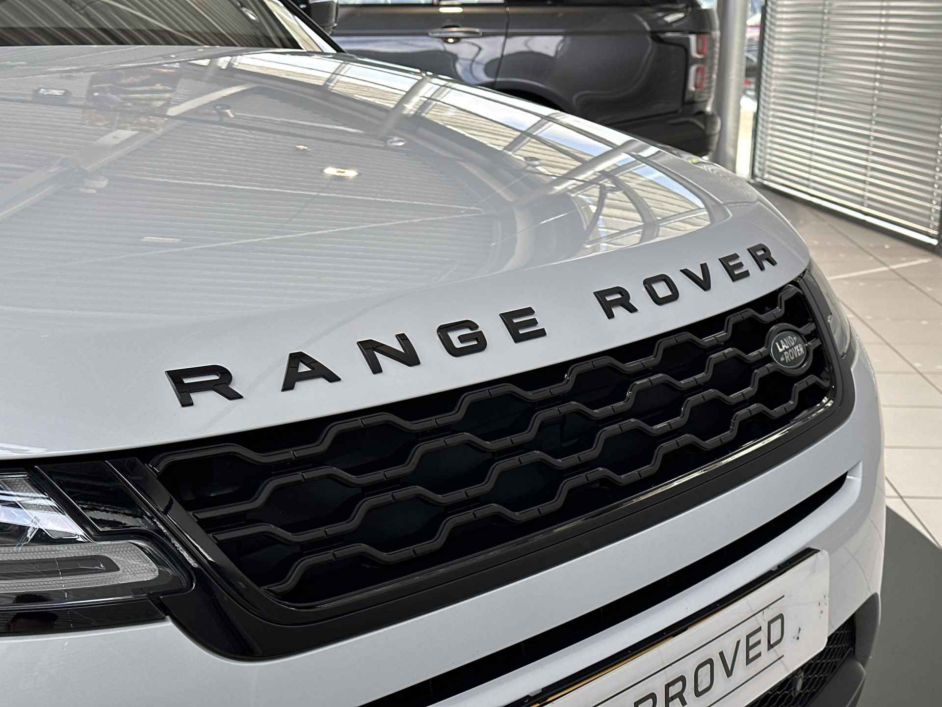 Land Rover Range Rover Evoque P250 AWD SE | Keyless-entry | Panoramadak | Cold Climate Pack - 23/35