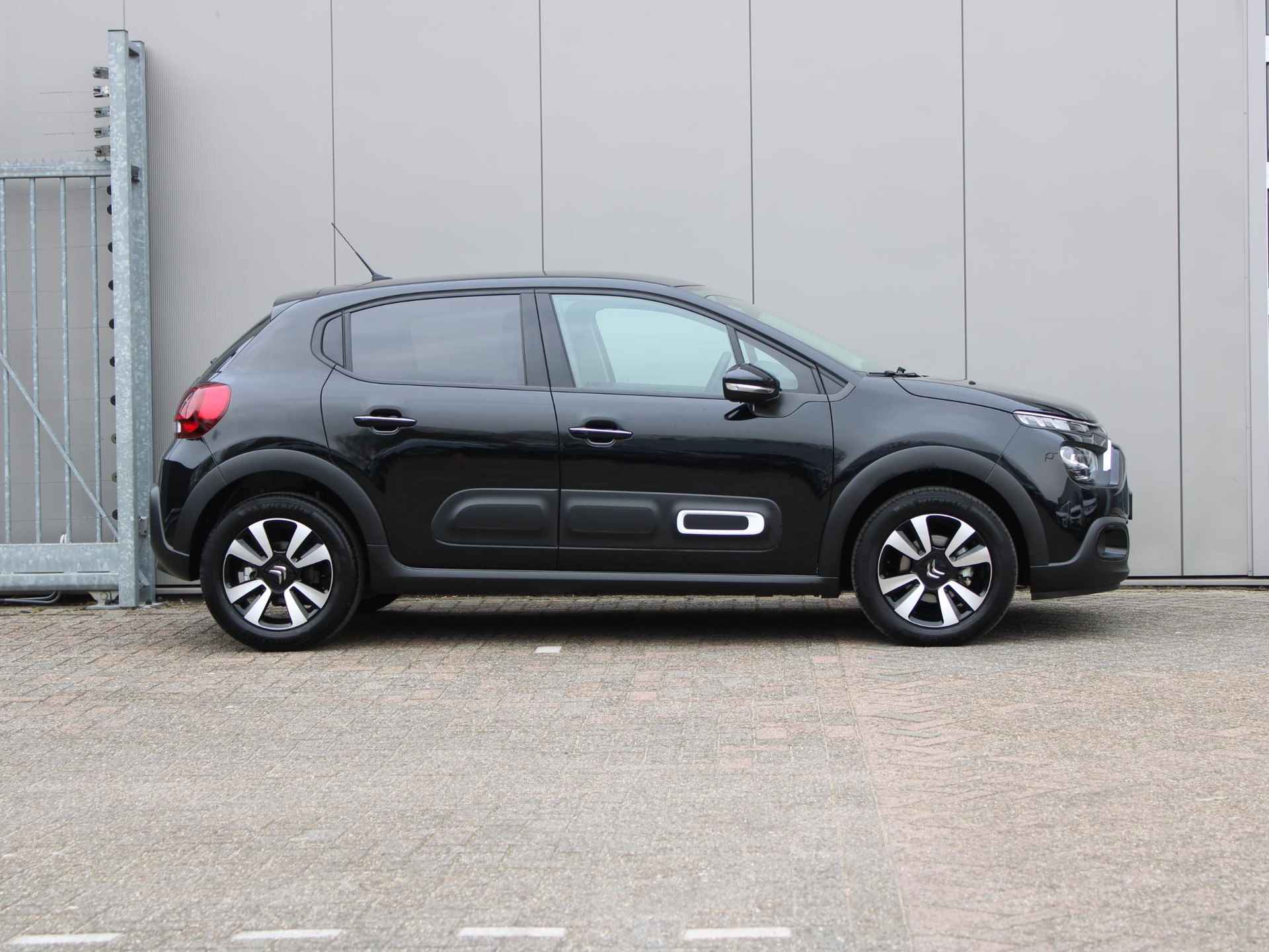 Citroen C3 1.2 PureTech Max Automaat | Navi / Camera / Climate - 8/25