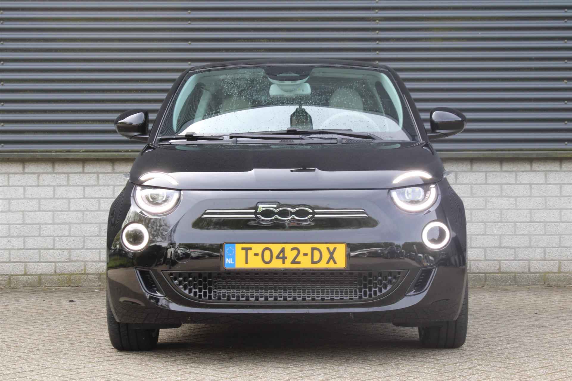 FIAT 500 42kWh 118pk La Prima 3+1 | 100% ELEKTRISCH | AUTOMAAT | Navigatie | PDC Achter | - 2/25