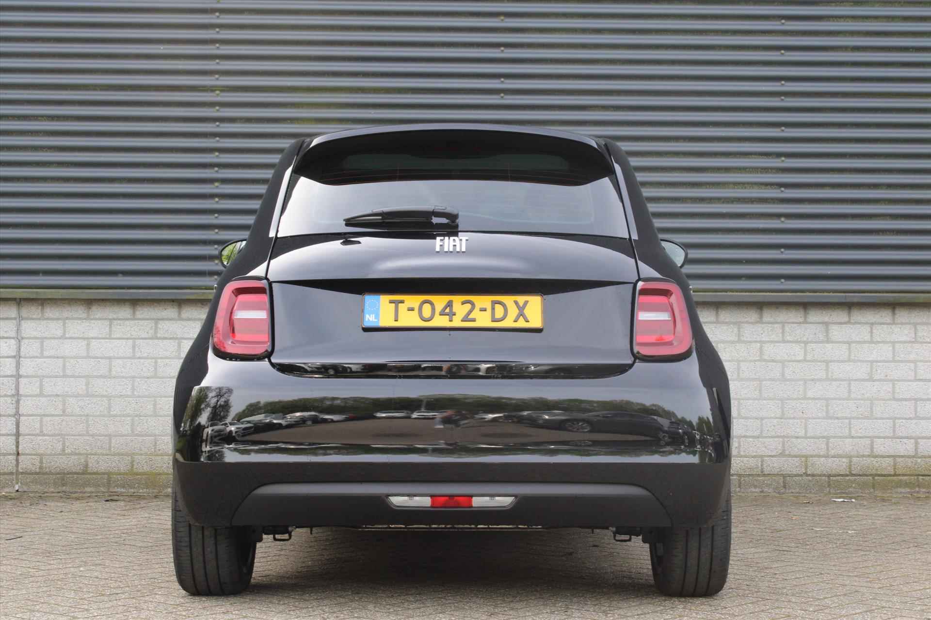 FIAT 500 42kWh 118pk La Prima 3+1 | 100% ELEKTRISCH | AUTOMAAT | Navigatie | PDC Achter | - 6/25