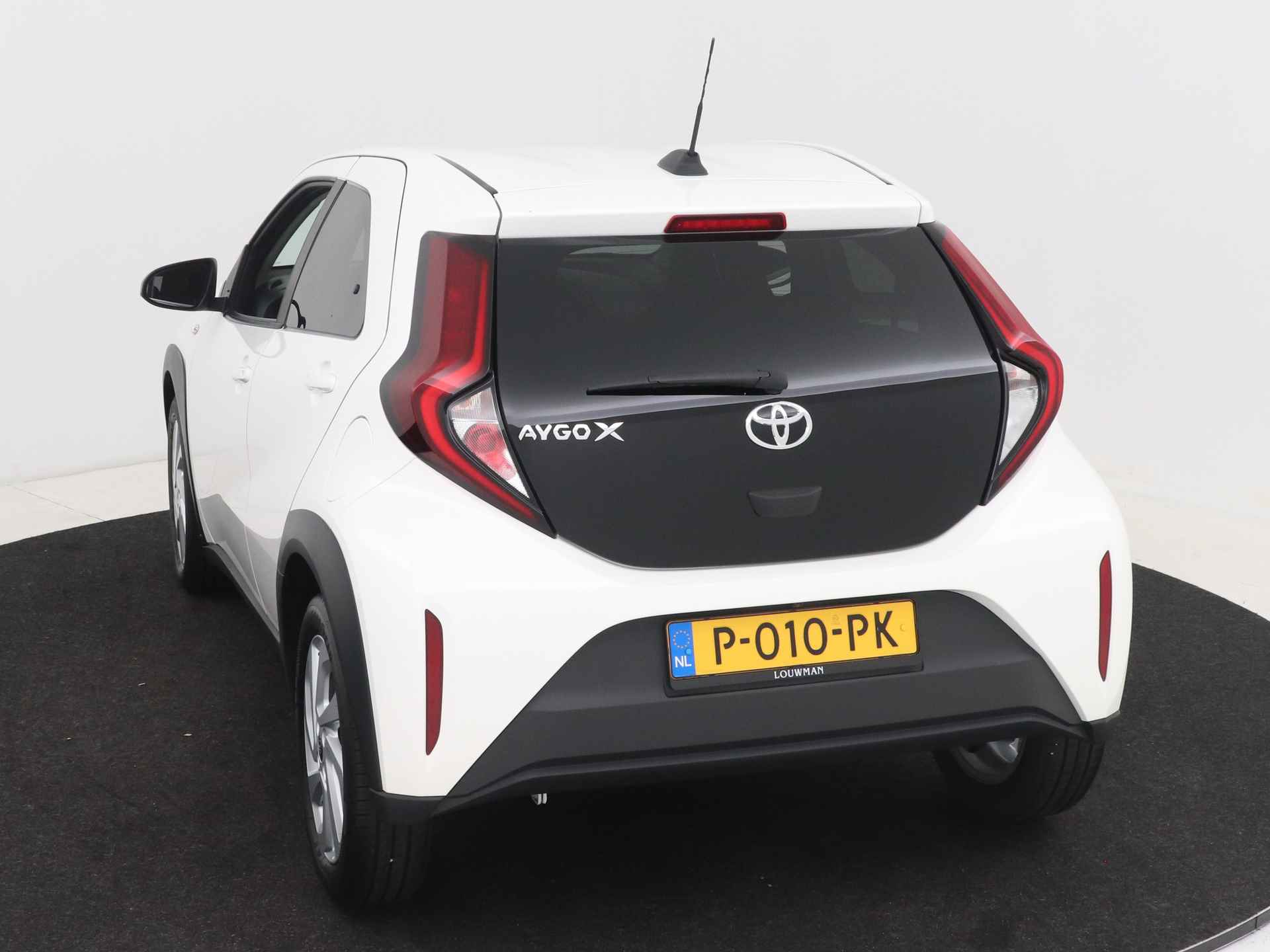 Toyota Aygo X 1.0 VVT-i S-CVT first | LM velgen | Camera | Climate Control | Cruise Control Adaptief | - 2/38