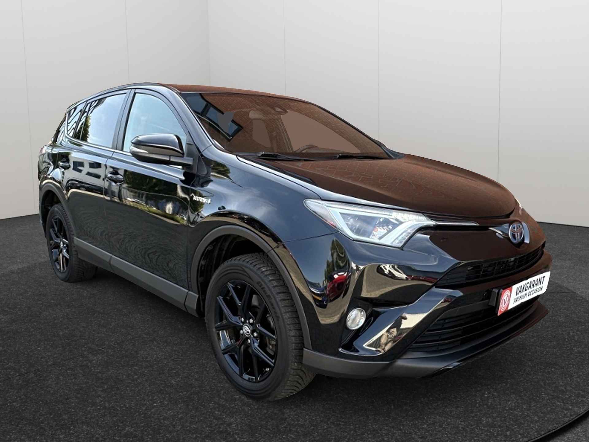 Toyota RAV4 2.5 Hybrid AWD Dynamic Blackline 1e eigenaar - 33/39