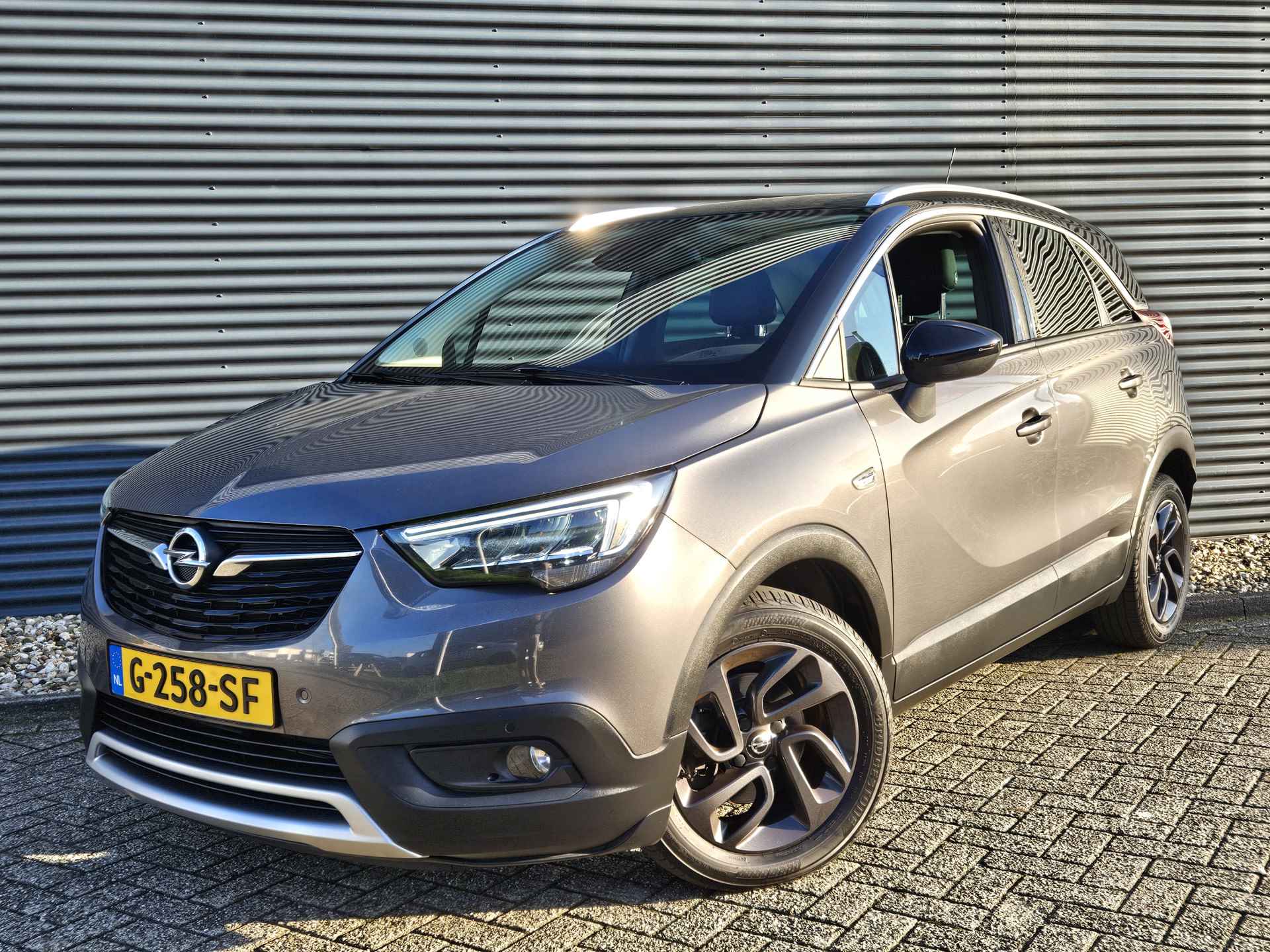 Opel Crossland X 1.2 Turbo 120 Jaar Edition Navigatie - Lage km stand I - 36/40