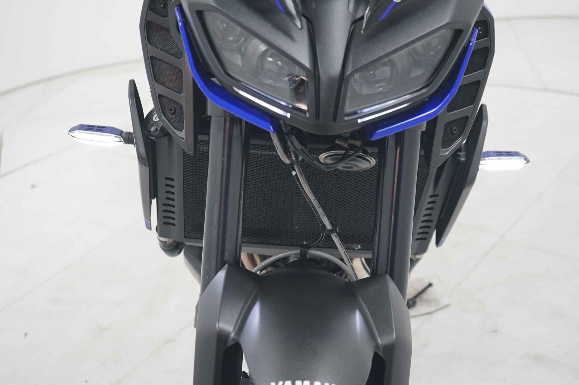 Yamaha MT-09 - 17/18