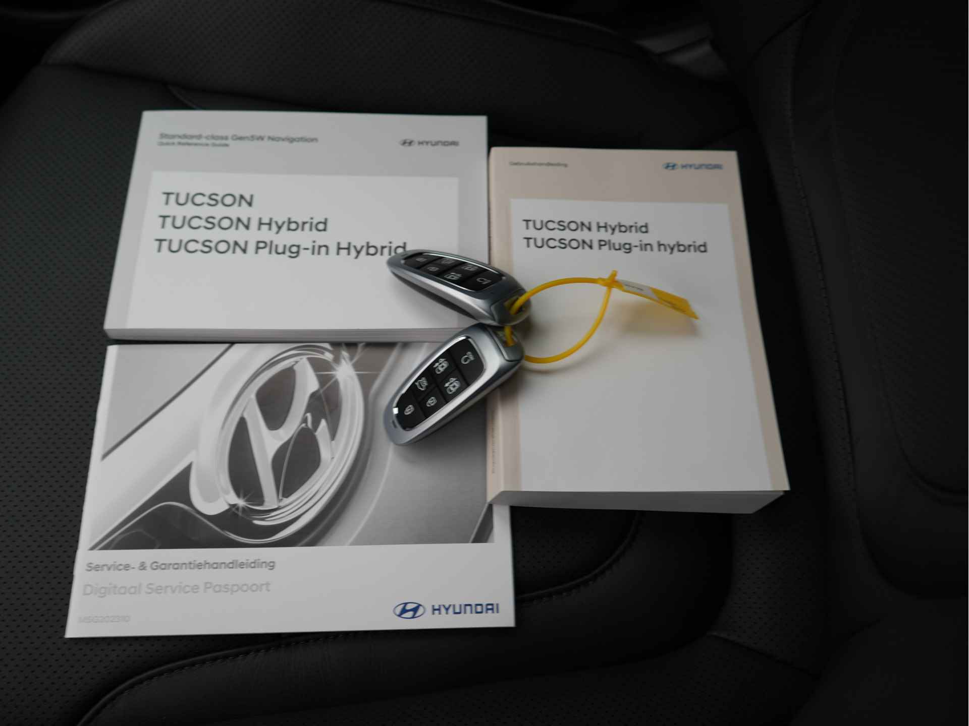 Hyundai Tucson 1.6 T-GDI PHEV 266pk Comfort Smart 4WD | € 9.297,- Voorraad Voordeel !! - 29/41