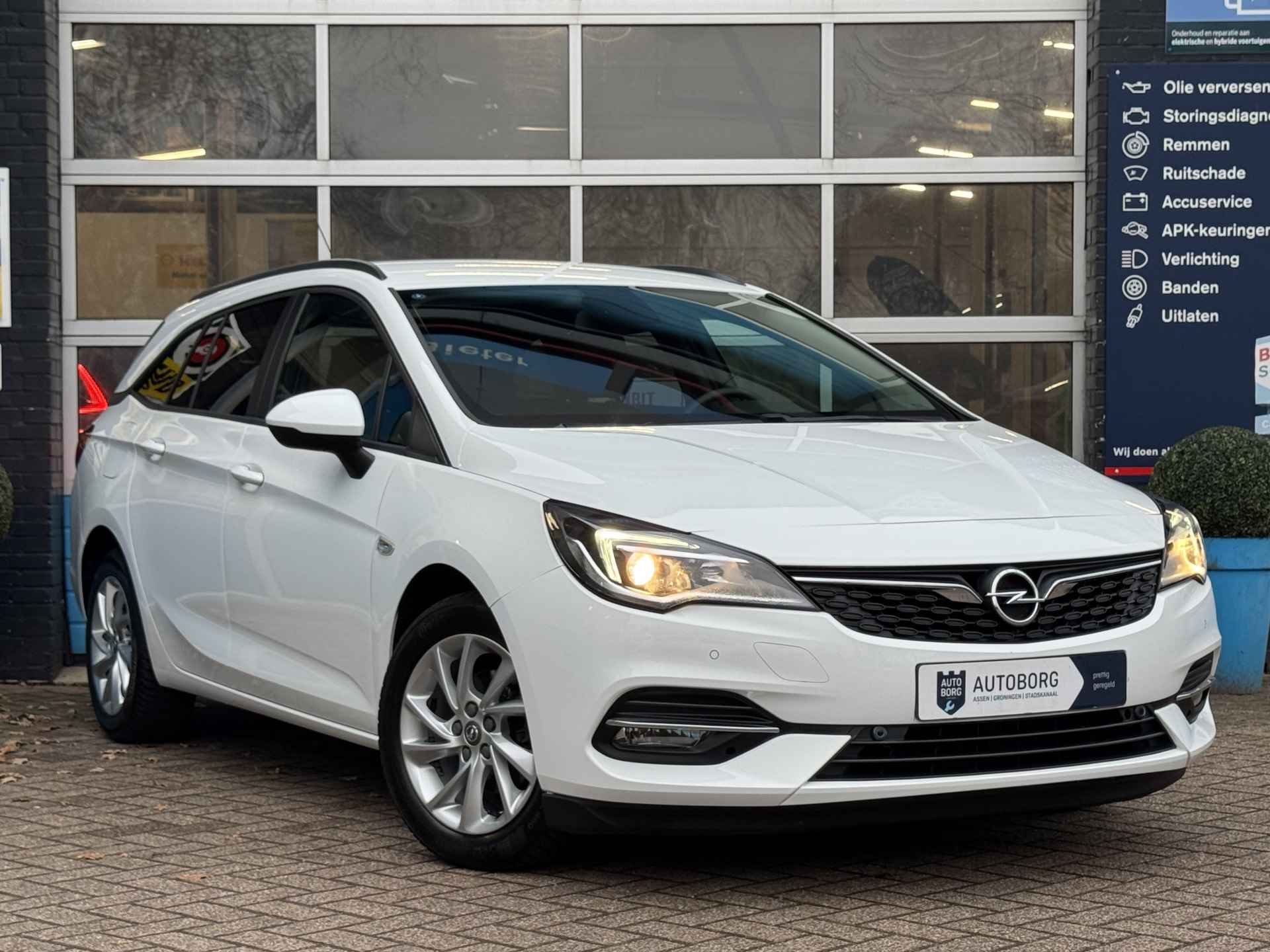 Opel Astra Sports Tourer 1.2 Edition | Navigatie | Cruise Control | Climate Control | Achteruitrijcamera | Rijklaar + 12 Maand BOVAG Garantie - 39/47