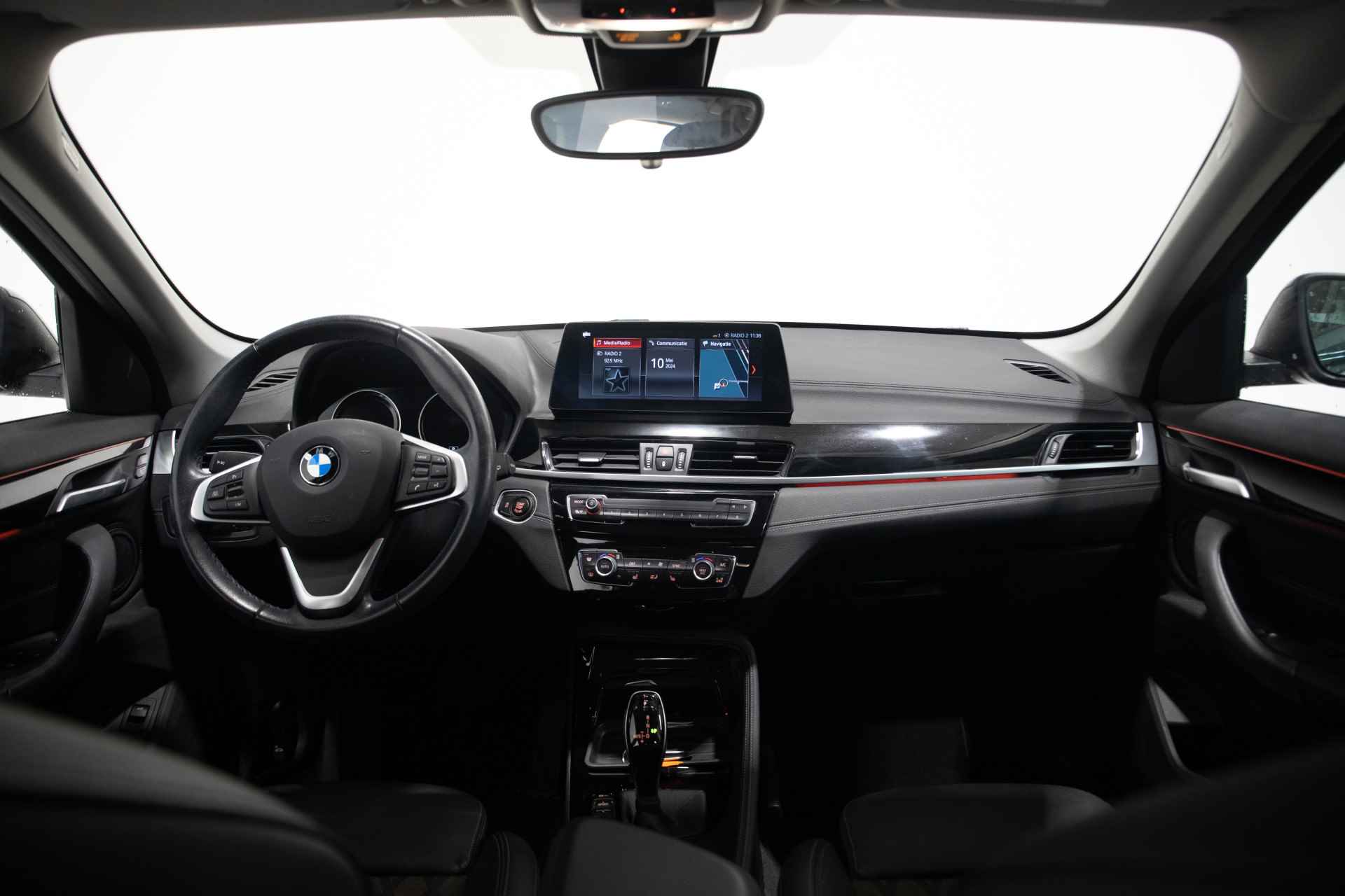 BMW X1 sDrive18i High Executive xLine Aut. - 3/34