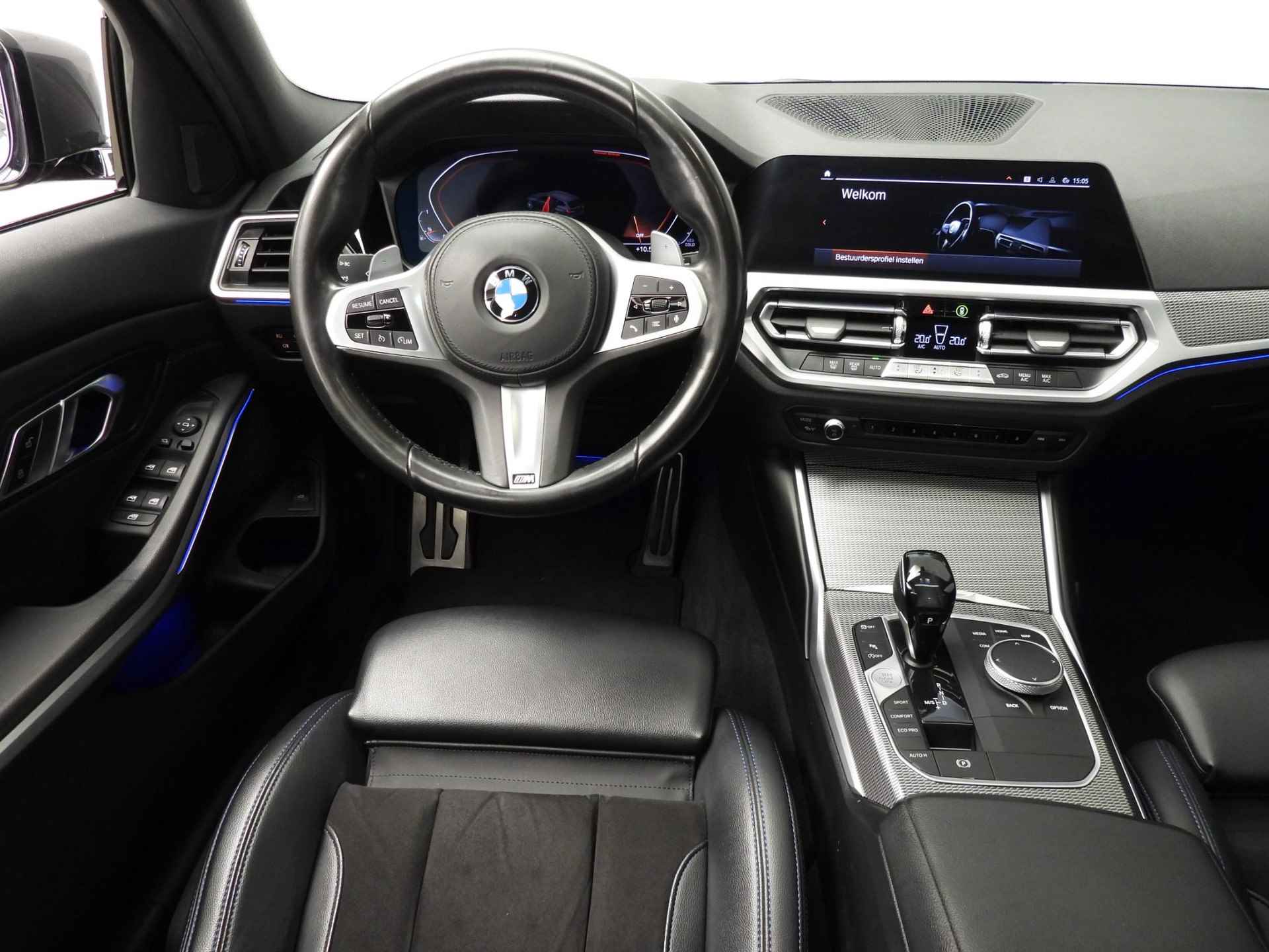 BMW 3 Serie Touring 330i | M-Sportpakket | LED | Navigatie | Schuifdak | Sportstoelen | Shadow line | Hifi speakers | Alu 18 inch - 11/48