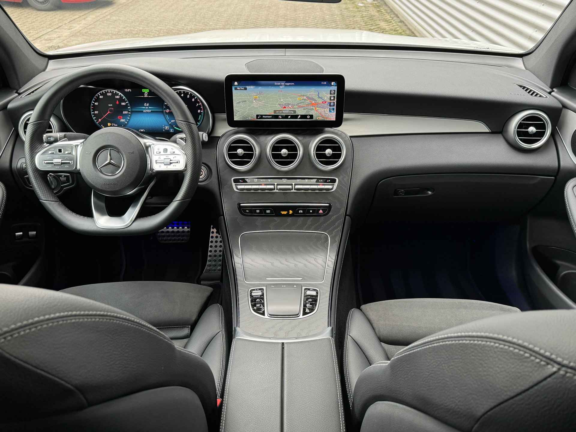 Mercedes-Benz GLC 300e 4MATIC AMG Line | Schuifdak | 360' Camera | Digitaal Dash | Carplay | 20' AMG | Sfeer | LED | . - 5/27