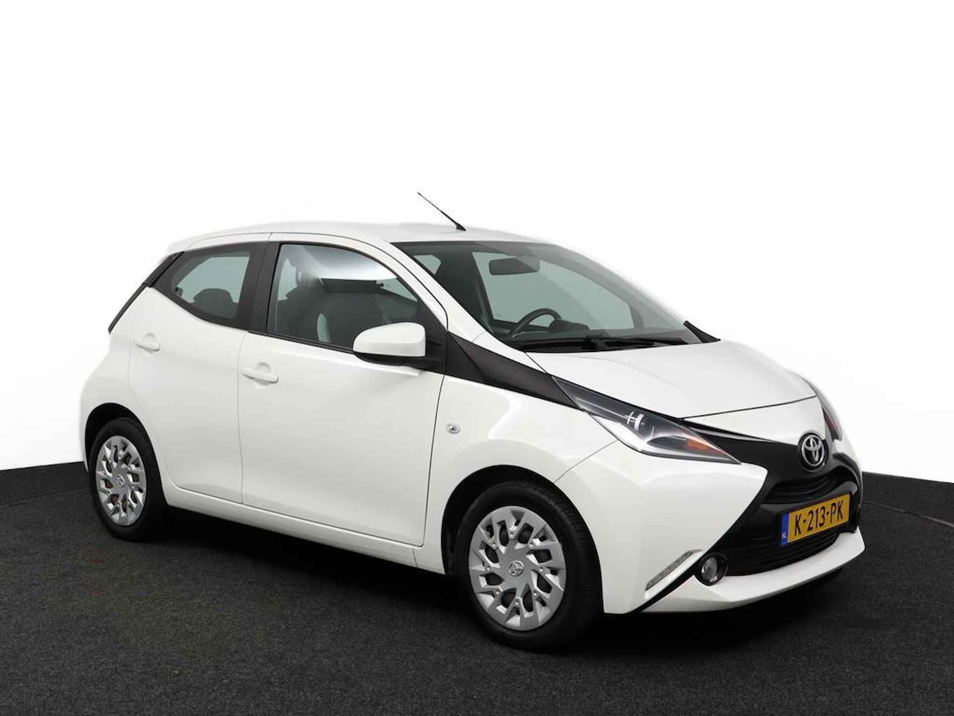 Toyota Aygo 1.0 VVT-i x-play - 14/51