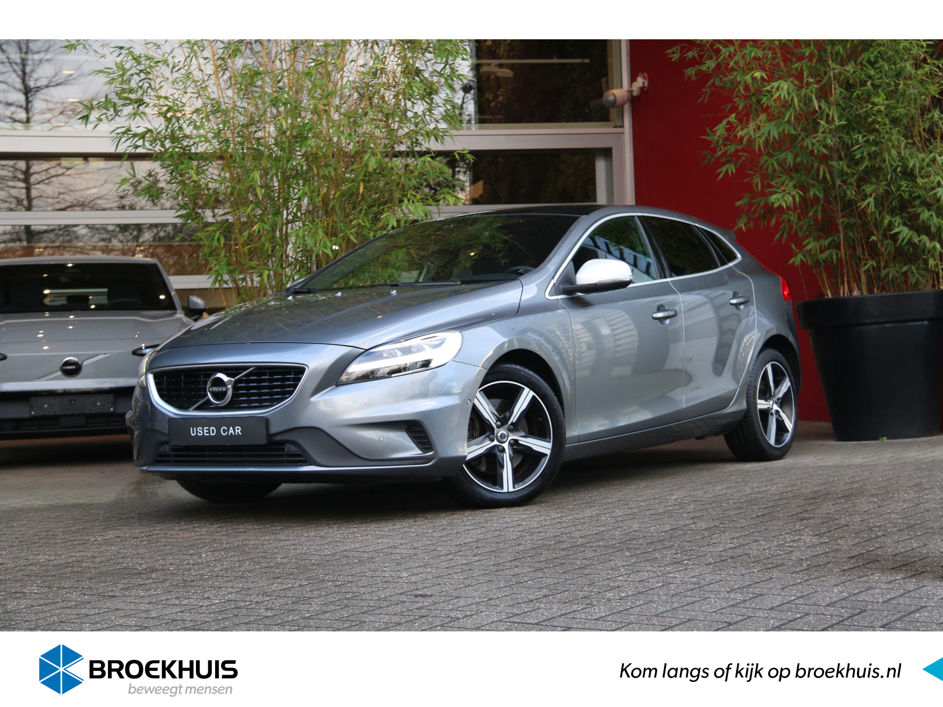 Volvo V40 T3 Polar+ Sport | R-Design | Harman/Kardon | Camera | Panoramadak | Keyless