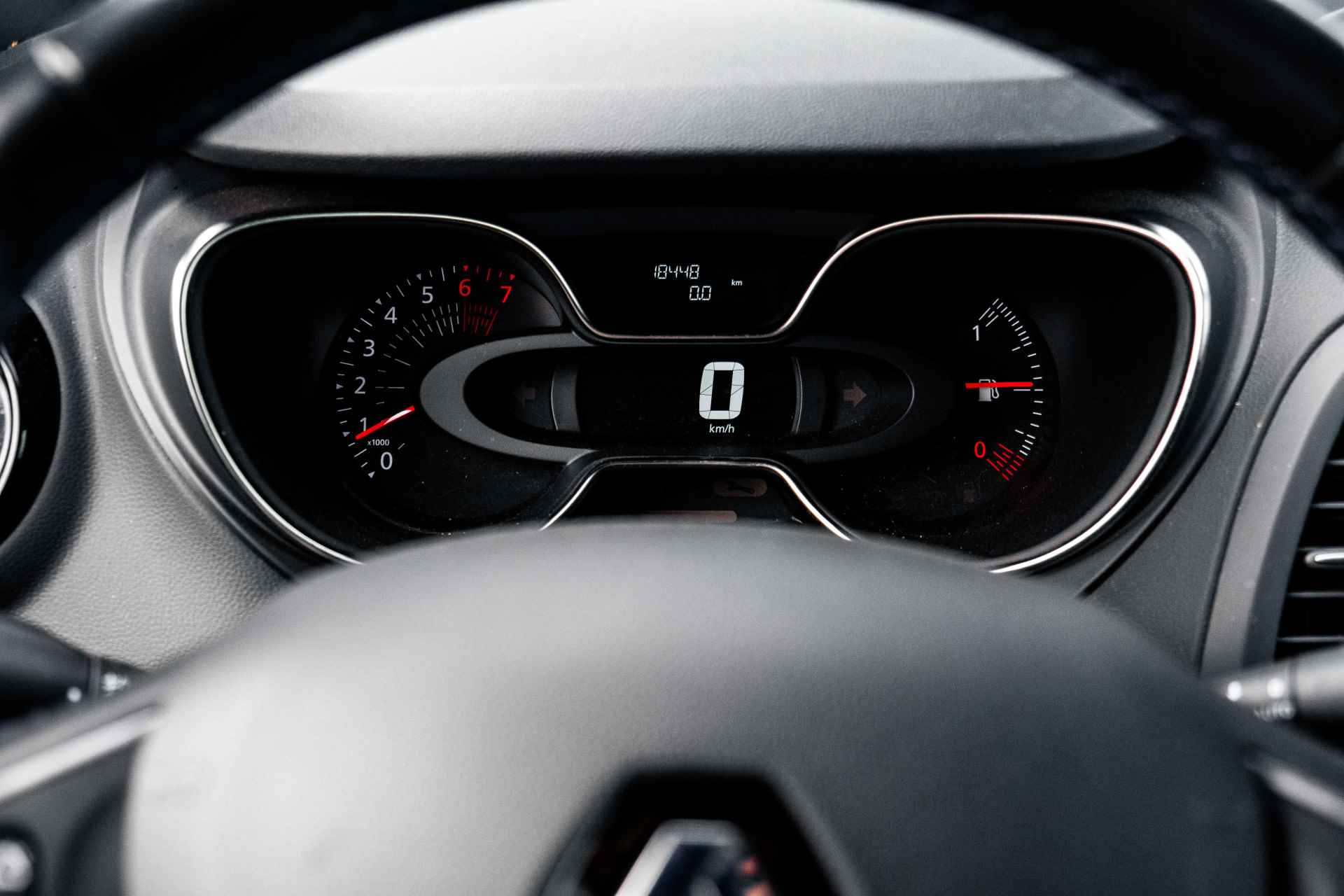 Renault Captur 1.3 TCe 150pk Version S | Sidesteps | Velours bekelding | ECC | NAVI | Camera achter | incl. Bovag rijklaarpakket met 12 maanden garantie - 12/49
