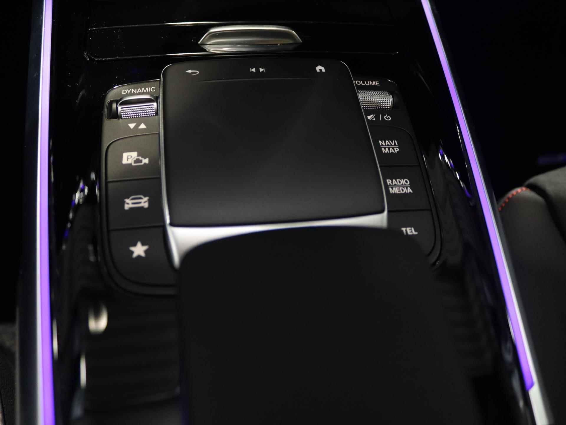 Mercedes-Benz EQB 250+ 71 kWh | Business Edition | AMG Line | Plus Pakket  | Panorama-schuifdak | 360-camera | Keyless GO | DAB+ | - 22/26