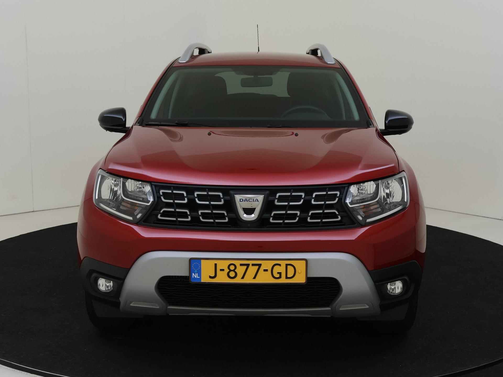 Dacia Duster 1.3 TCe 130 PK Comfort Navigatie / Trekhaak / Camera / Parkeersensoren / Licht Sensor / Cruise Control - 3/29