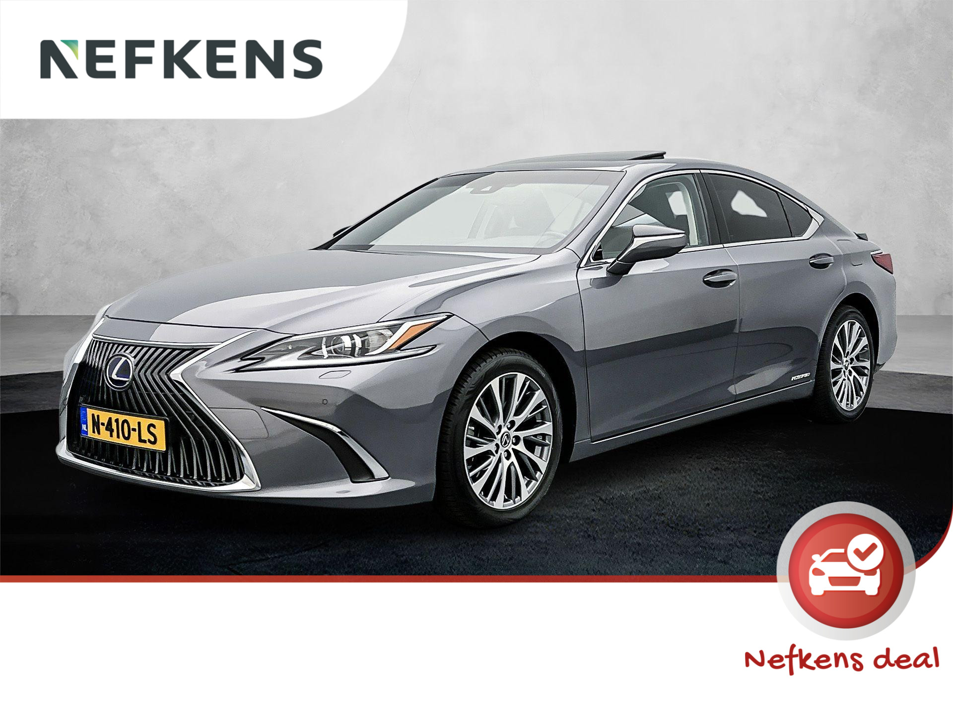 Lexus ES 300h Preference Line 219 pk Automaat | Navigatie | Achteruitrijcamera | Elektrisch Glazen Schuif/Kanteldak | Voorstoelen en Stuurwiel Verwarmd | Adaptieve Cruise Control | Keyless Entry/Start | Dodehoek Detectie | 18" Lichtmetalen Velgen | Apple Carplay/Android Auto |