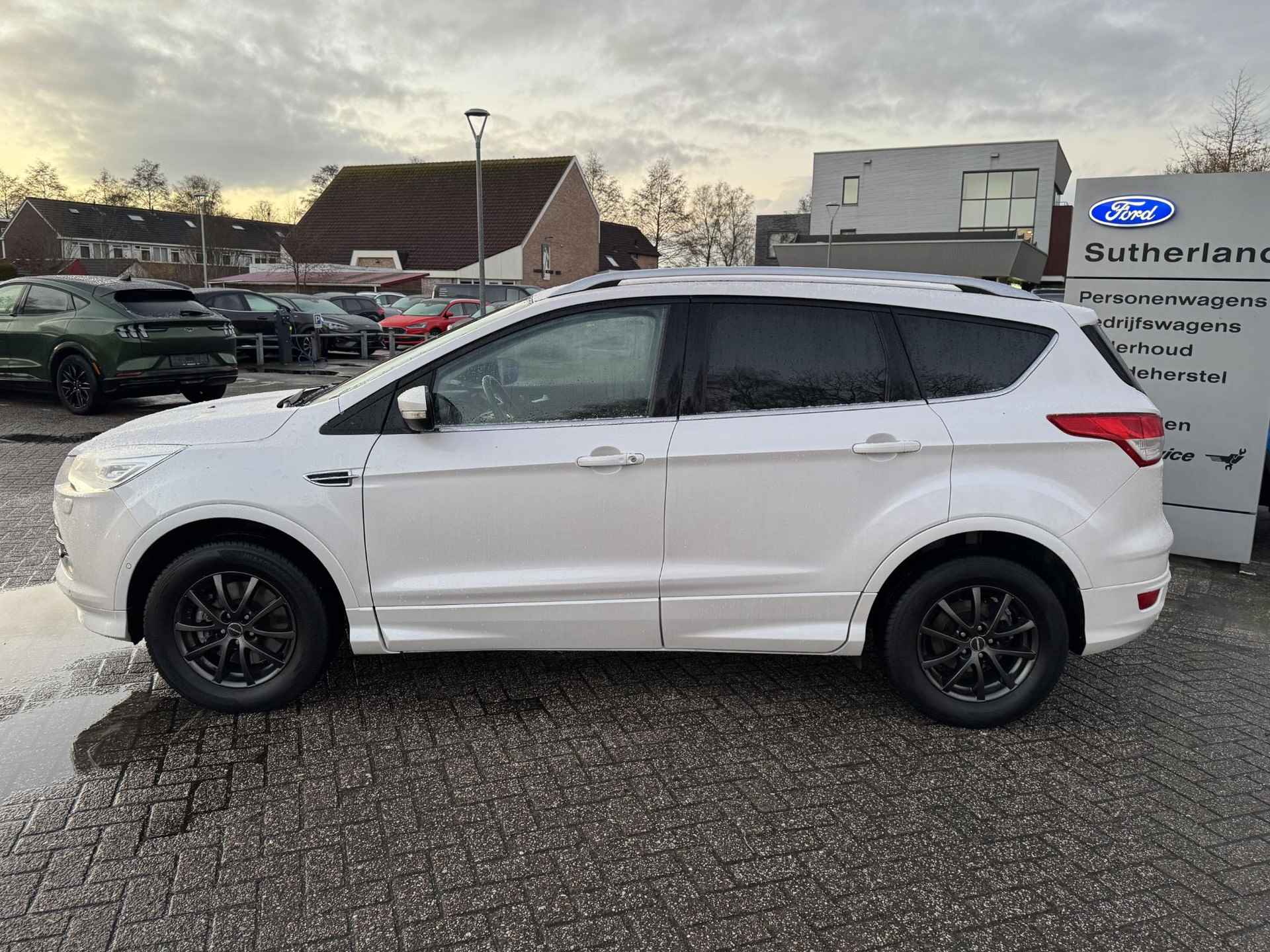 Ford Kuga 2.0 TDCI Titanium Styling Pack 4WD 180pk Automaat | Achteruitrijcamera | Trekhaak | Elektrische Achterklep - 6/24