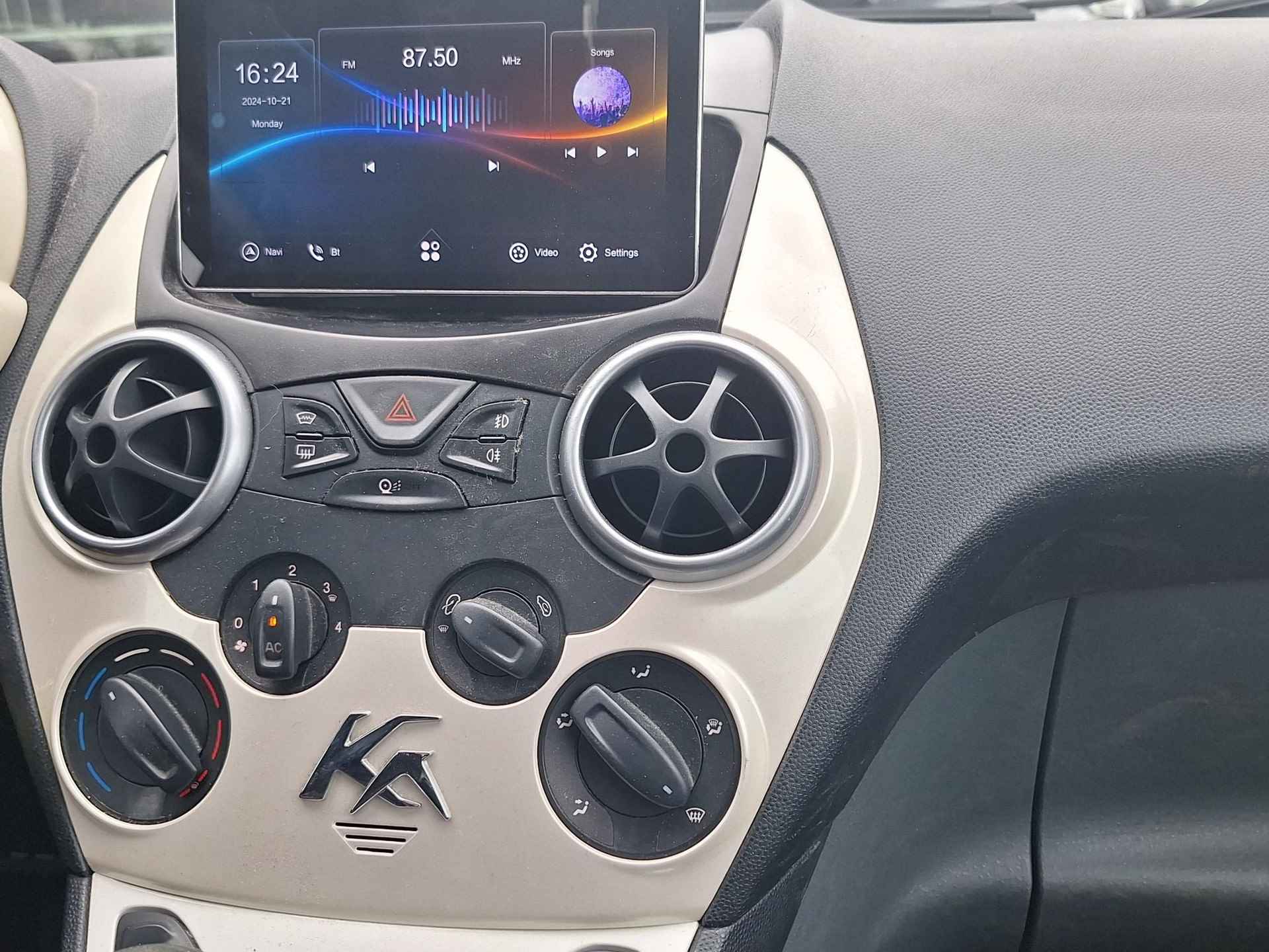 Ford Ka 1.2 Cool&Sound | Apple Carplay / Android Auto | Airco | Voorruit Verwarming elektrisch |  LM velgen | Mistlampen | Audio | Zo meeneemprijs! | - 10/28