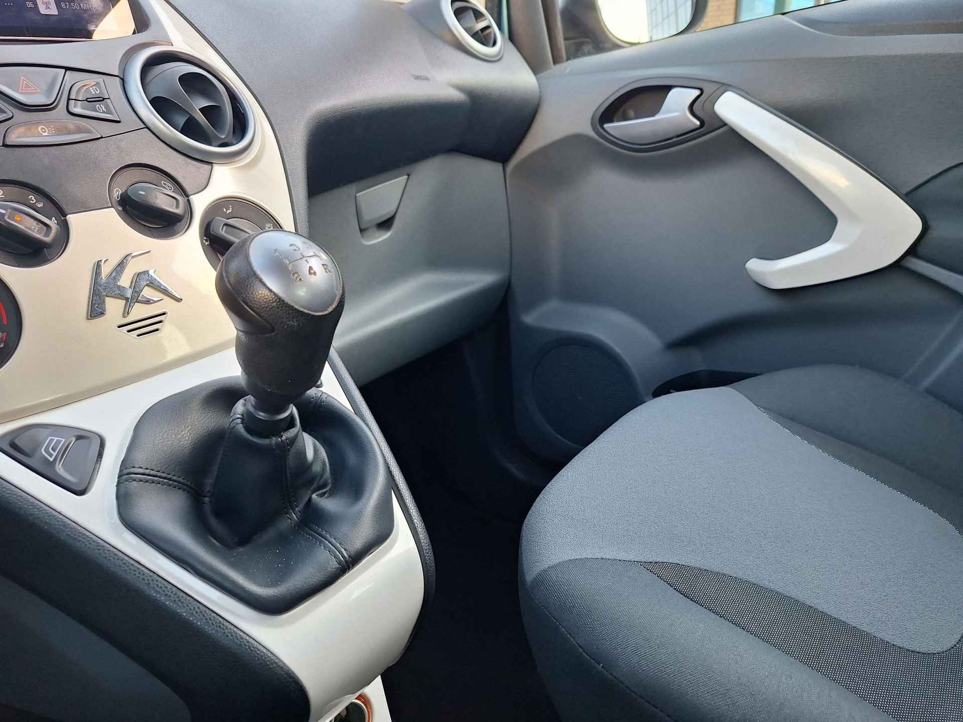 Ford Ka 1.2 Cool&Sound | Apple Carplay / Android Auto | Airco | Voorruit Verwarming elektrisch |  LM velgen | Mistlampen | Audio | Zo meeneemprijs! | - 24/28