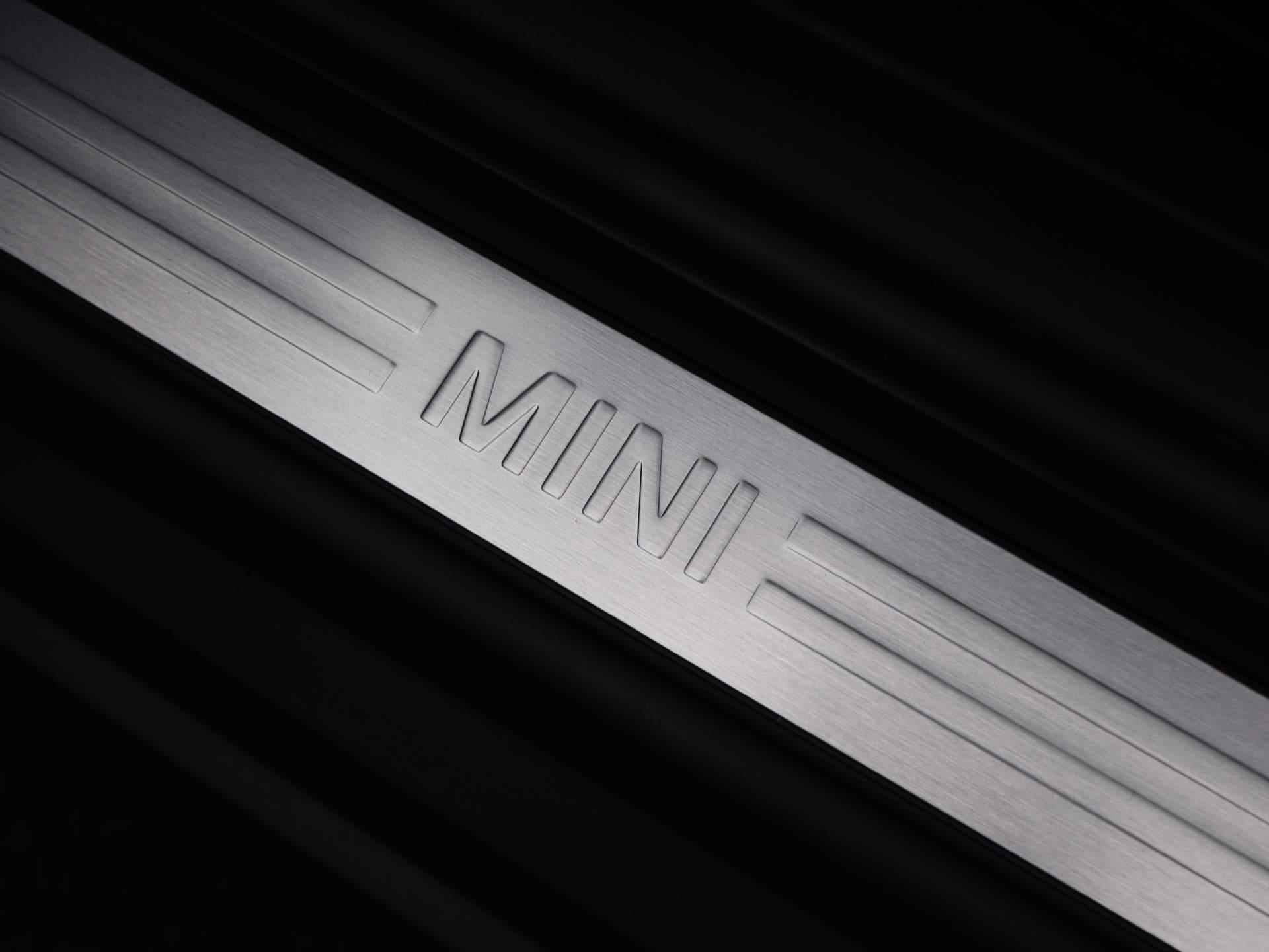 MINI 3-deurs C Favoured Trim + Package L | Maximaal MINI - 17/47