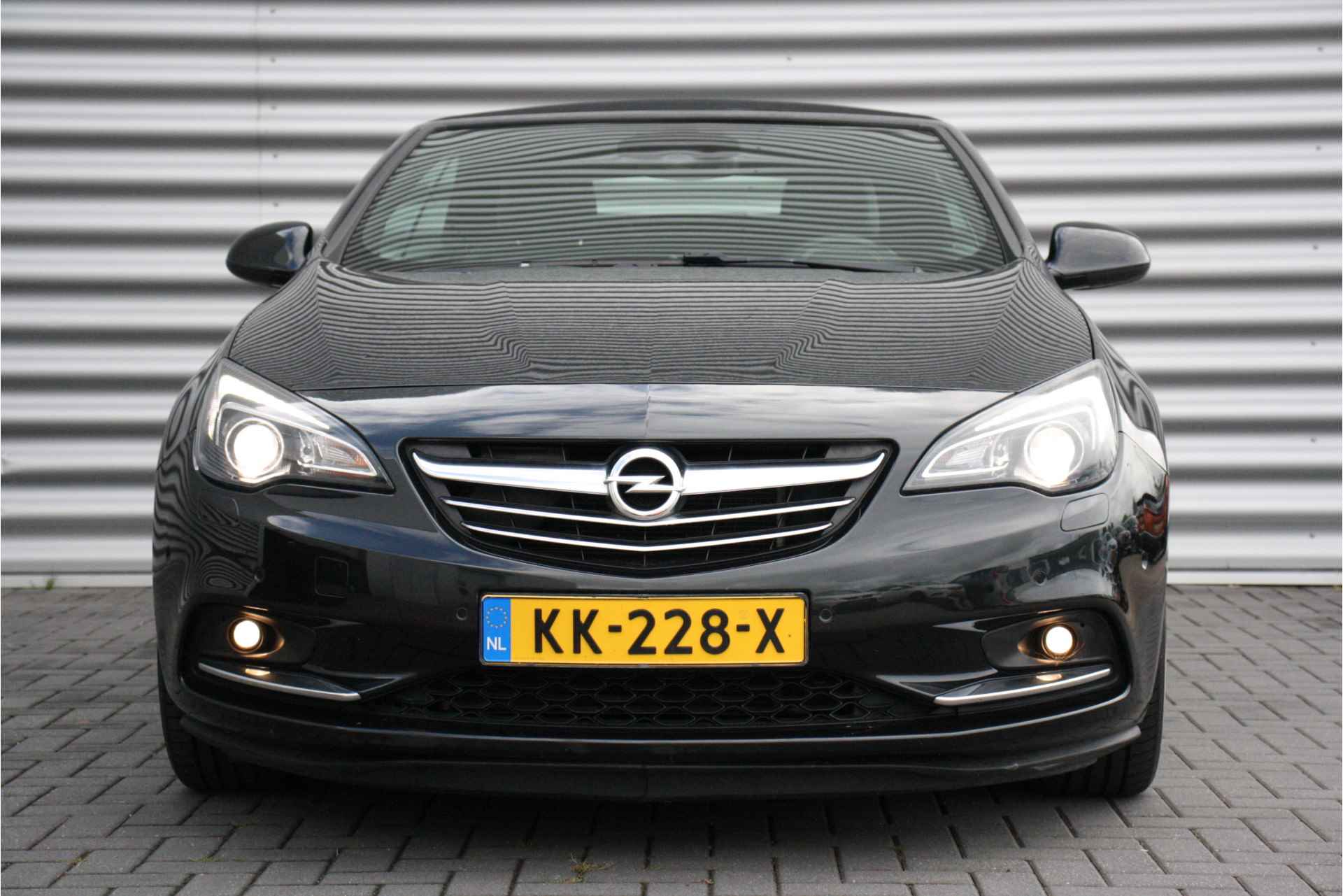 Opel Cascada 1.4 TURBO 140PK INNOVATION+ / NAVI / LEDER / CLIMA / LED / AGR / PDC / 19" LMV / CAMERA / UNIEK / WINTERPAKKET / NIEUWSTAAT !! - 6/38